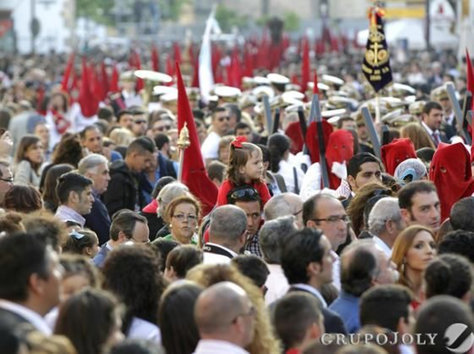 Foto: Pascual · Lobo· Aranda · Garcia y M. A. Gonzalez