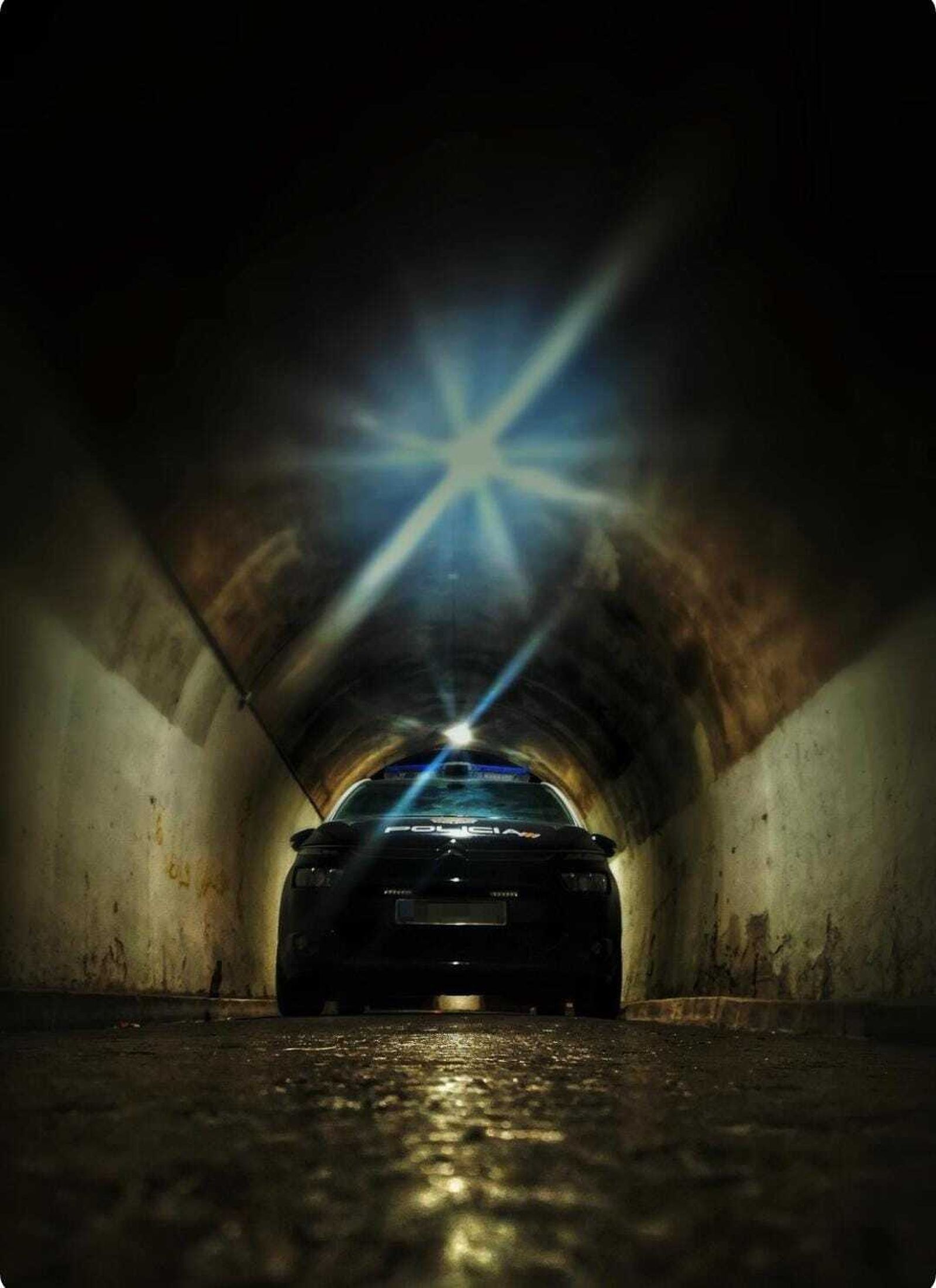 Un vehículo de la Policía Nacional