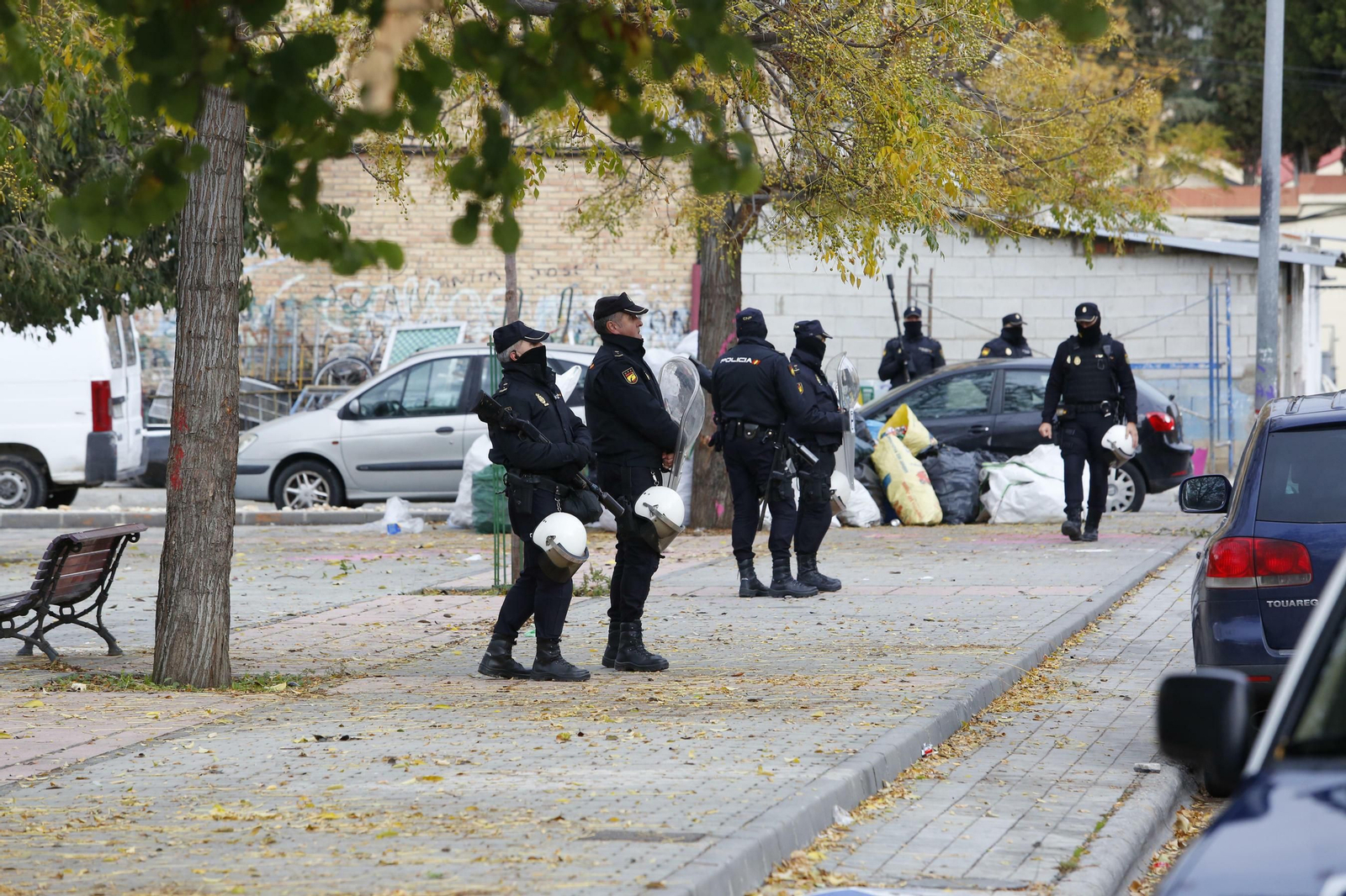 La Operación Cake contra la marihuana con el despliegue de 200 policías en la zona Norte de Granada, en imágenes