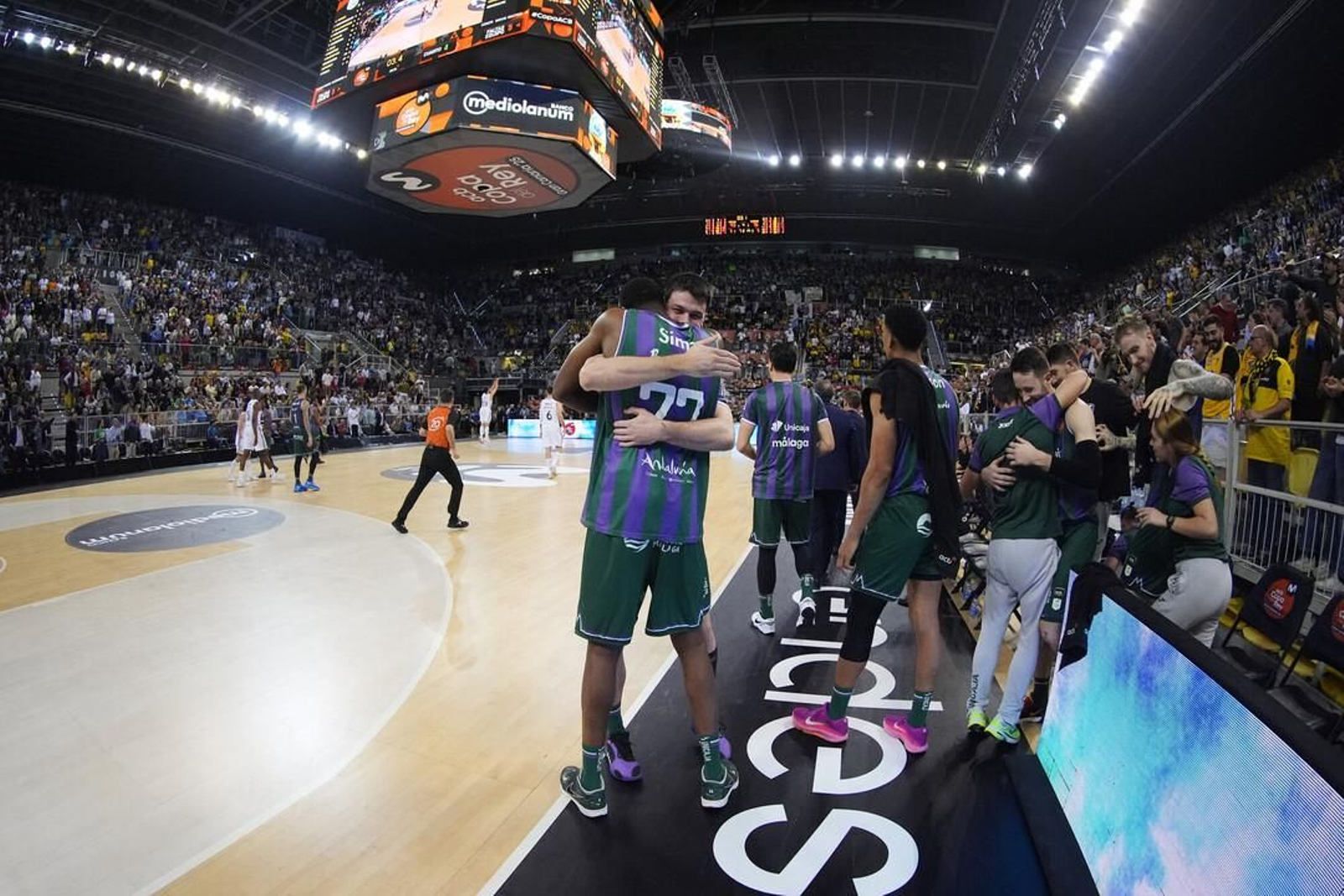 El Unicaja, campeón de Copa: Todas las imágenes del partido, la fiesta y la llegada a Málaga