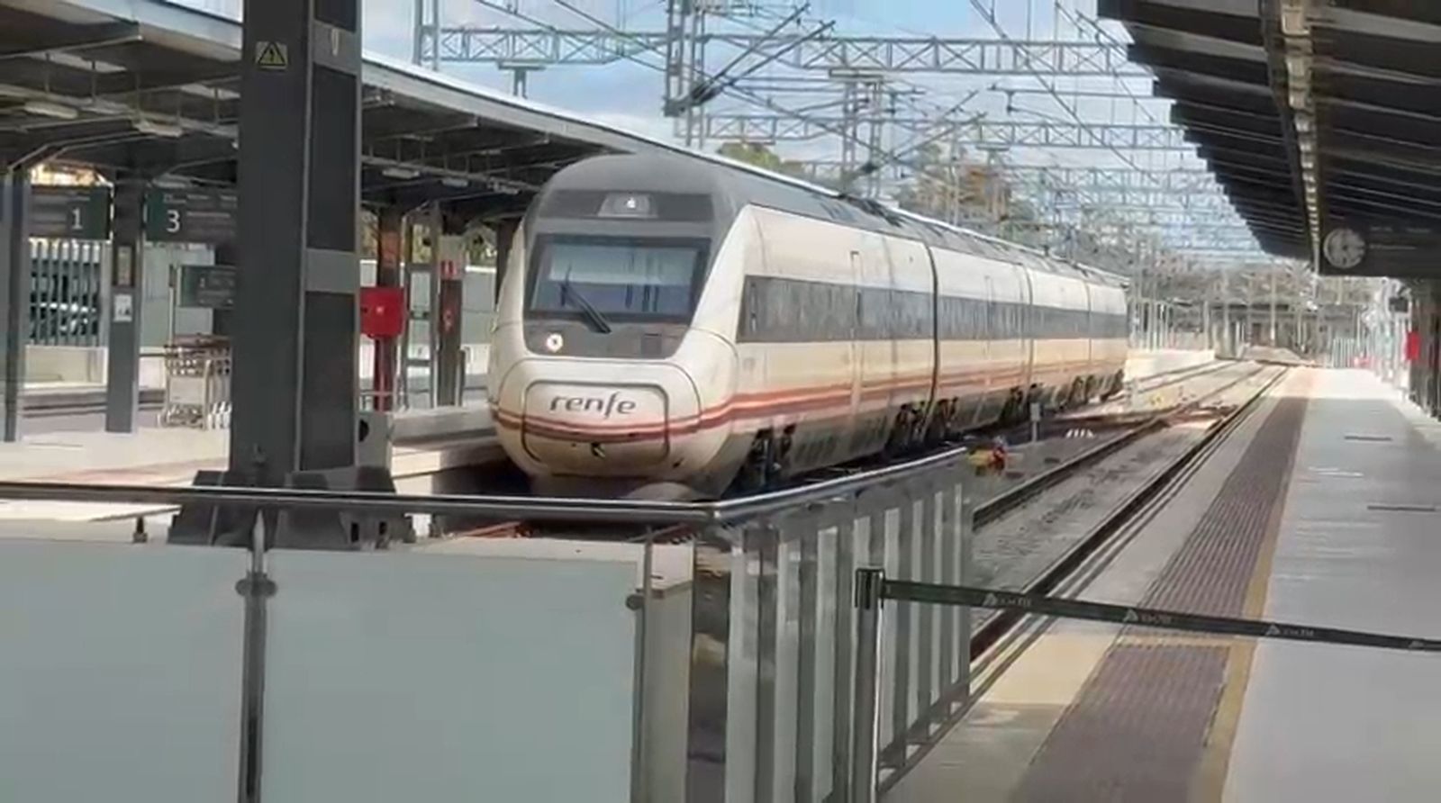 Llegada a Huelva este martes del primer Intercity directo de Madrid tras el accidente de Adamuz.