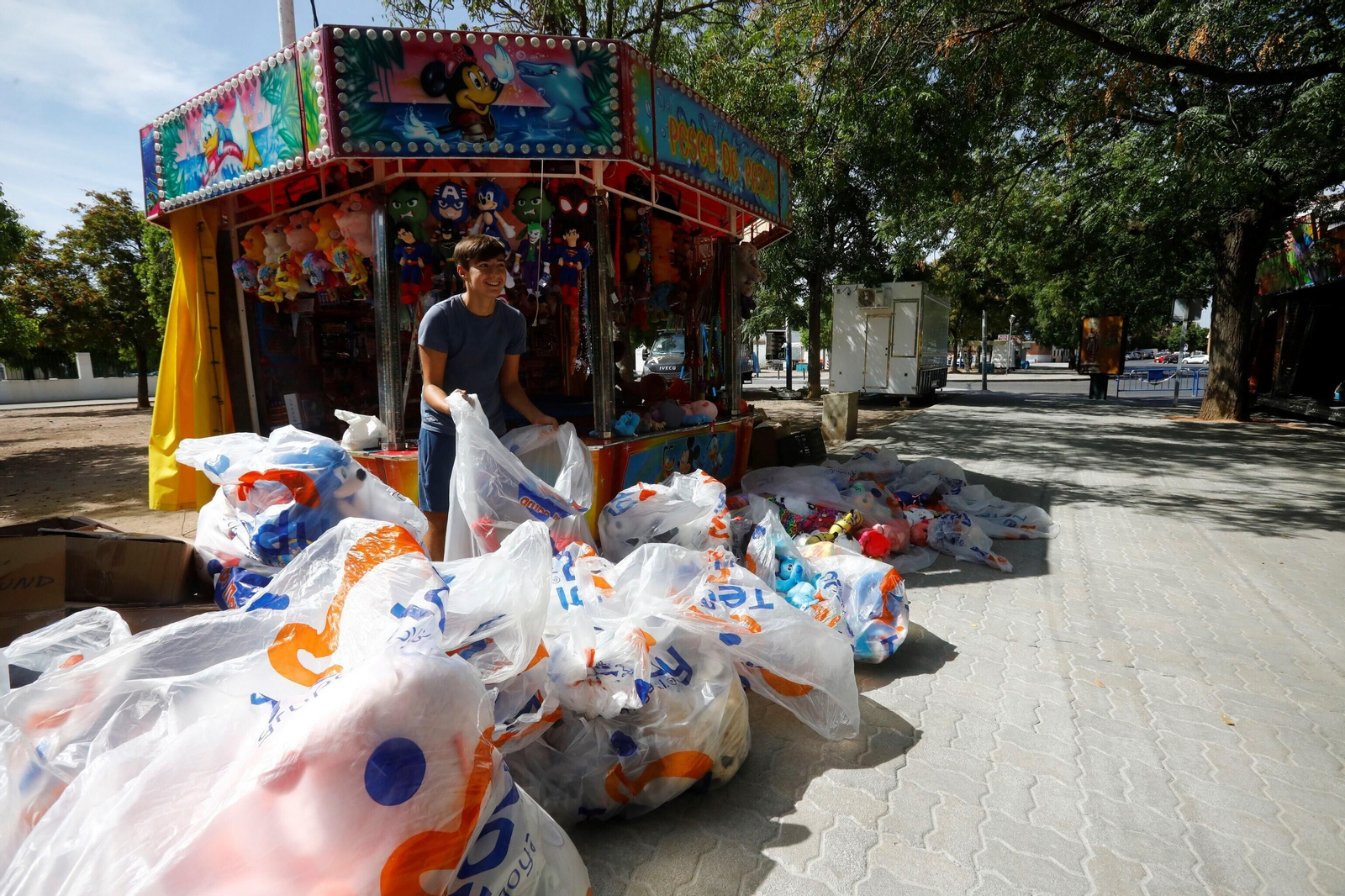 El montaje de la Velá de la Fuensanta, en imágenes