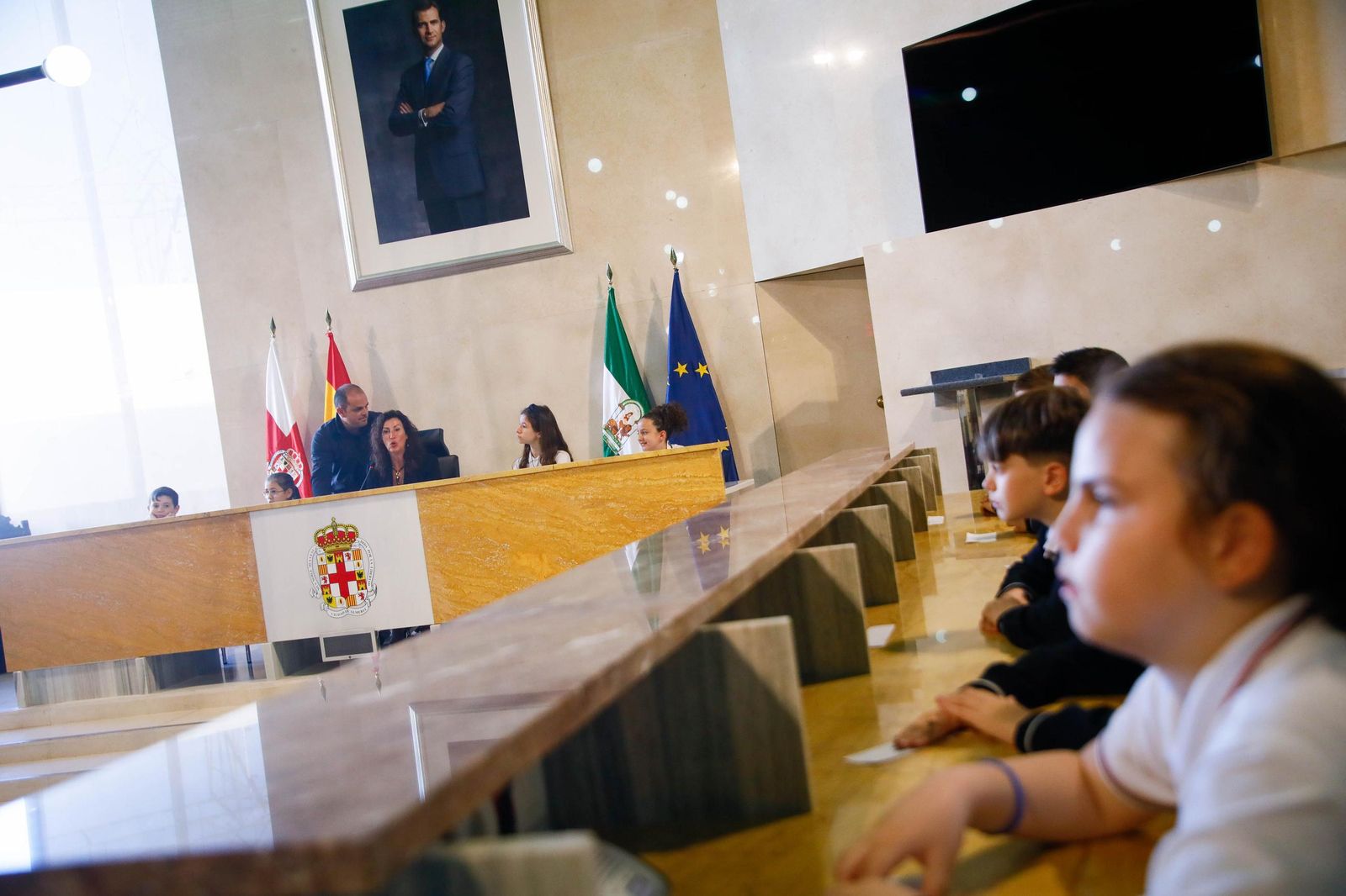 Visita al Ayuntamiento de Almería del colegio Virgen de Fátima, en imágenes