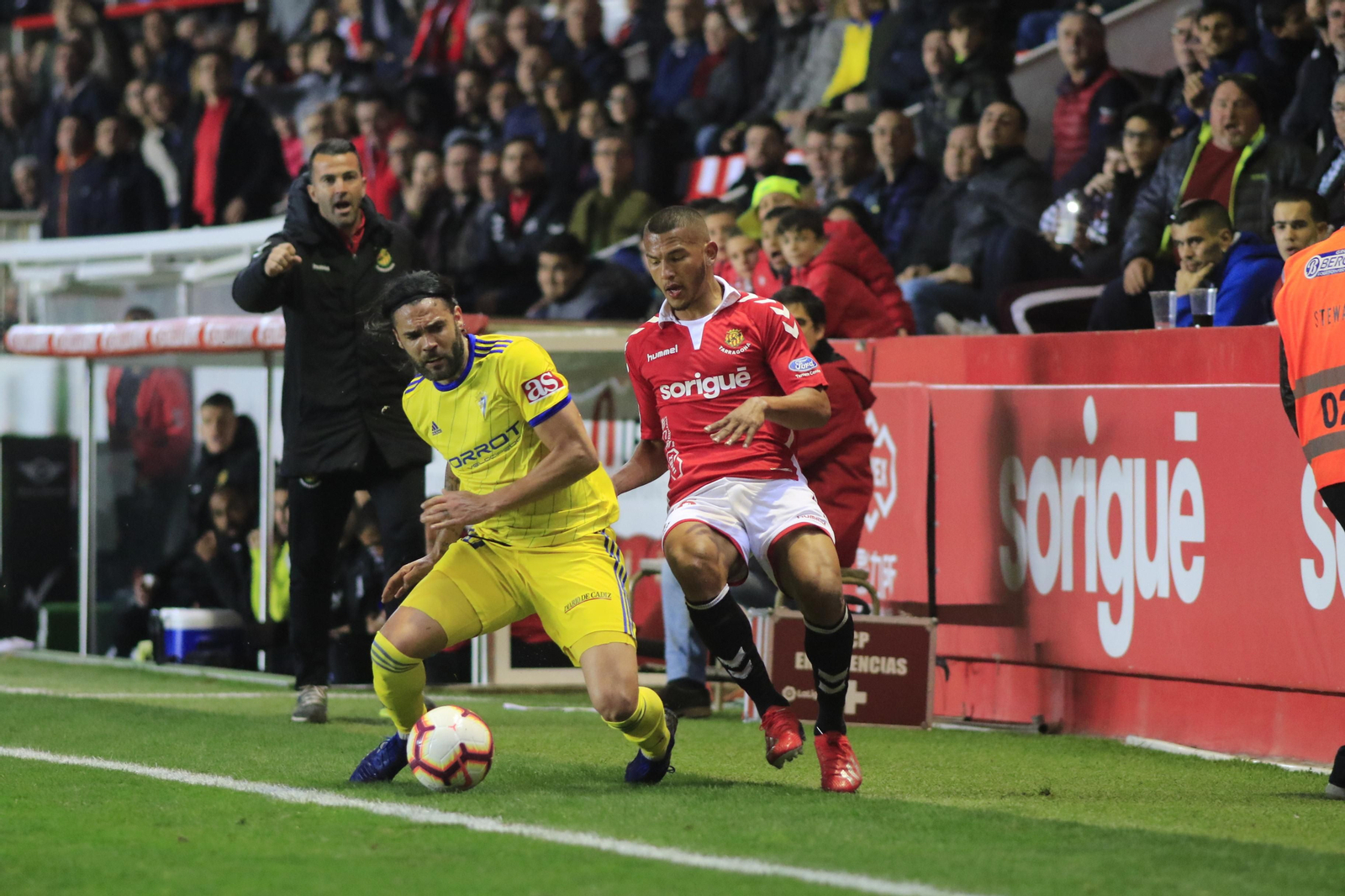 Las imágenes del Nástic - Cádiz CF