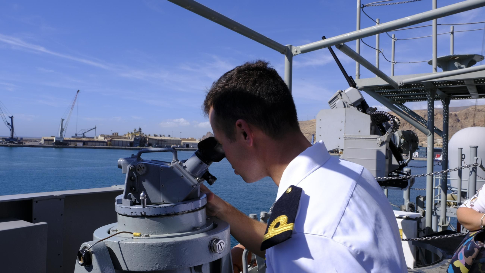 La Fragata Navarra de la Armada Española, visita Almería, en imágenes