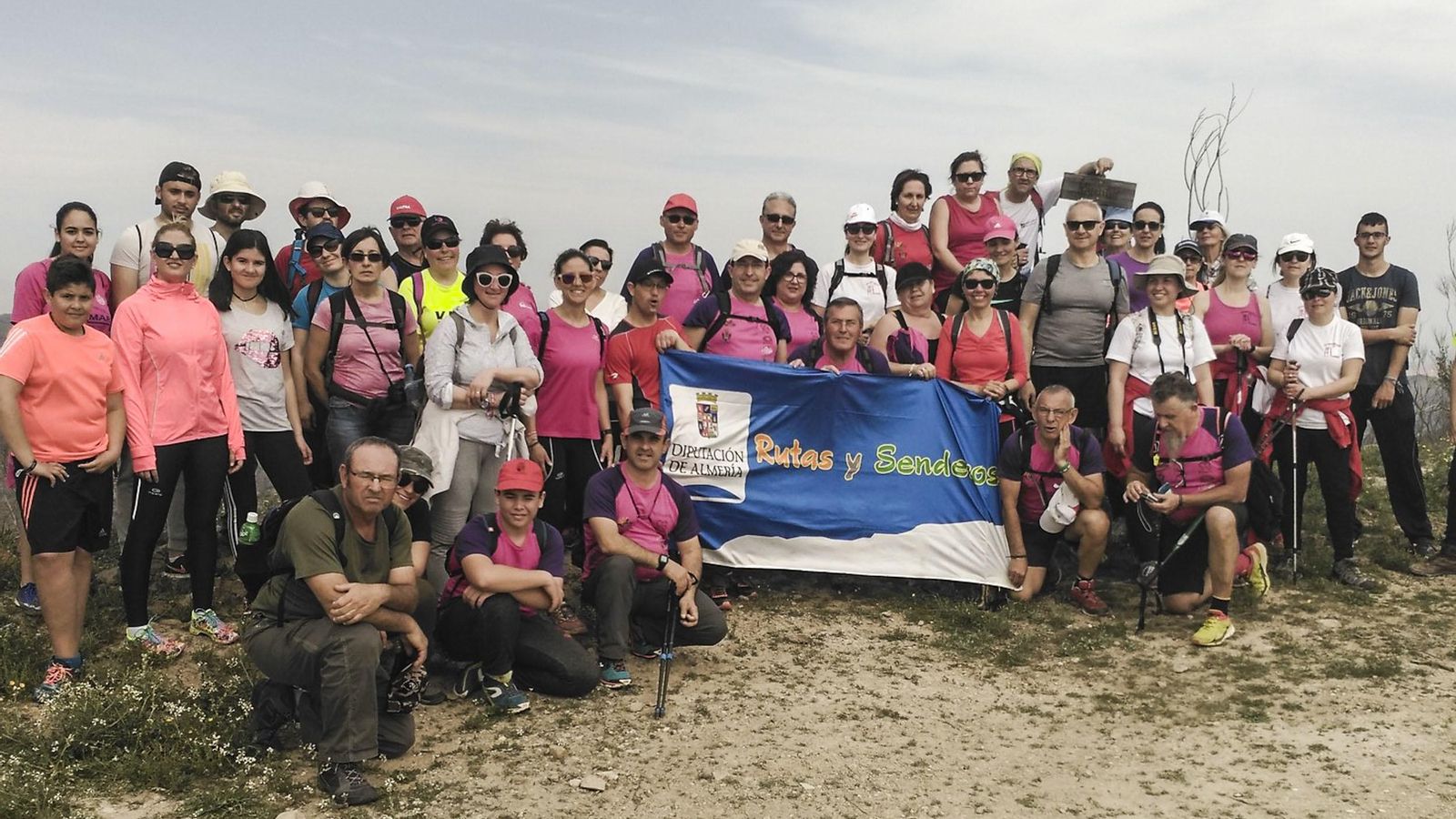 Imagen de grupo después de realizar el recorrido