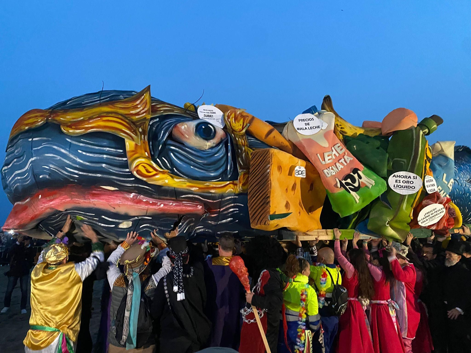 Las fotos del entierro del boquerón del Carnaval de Málaga 2023