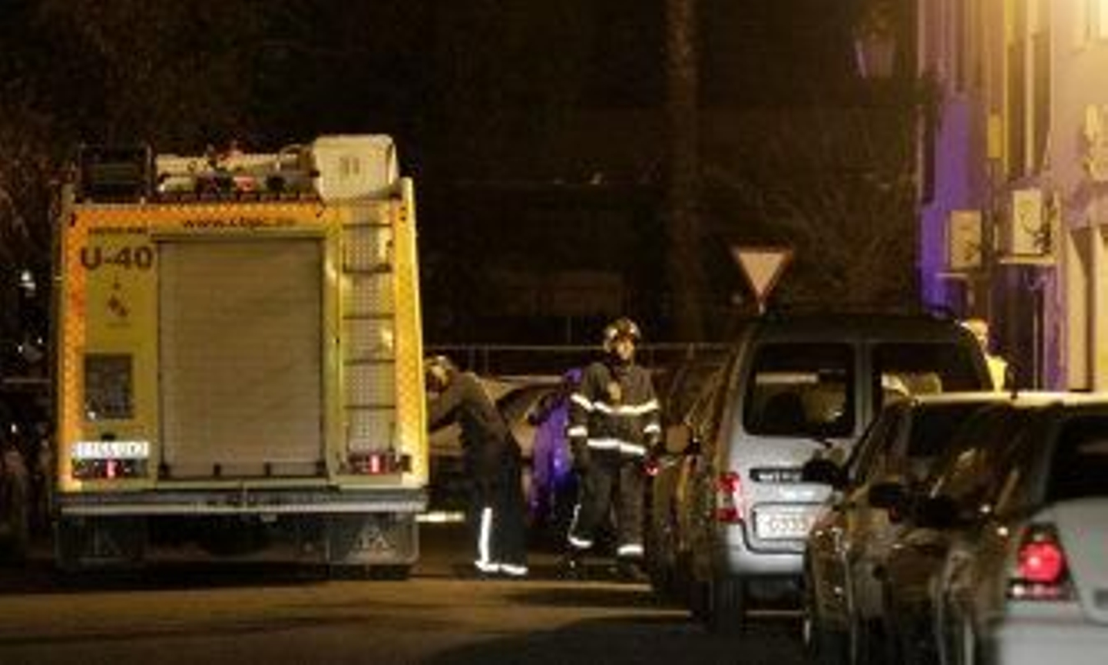 Arde la cocina de una unifamiliar al dejarse la 'vitro' encendida