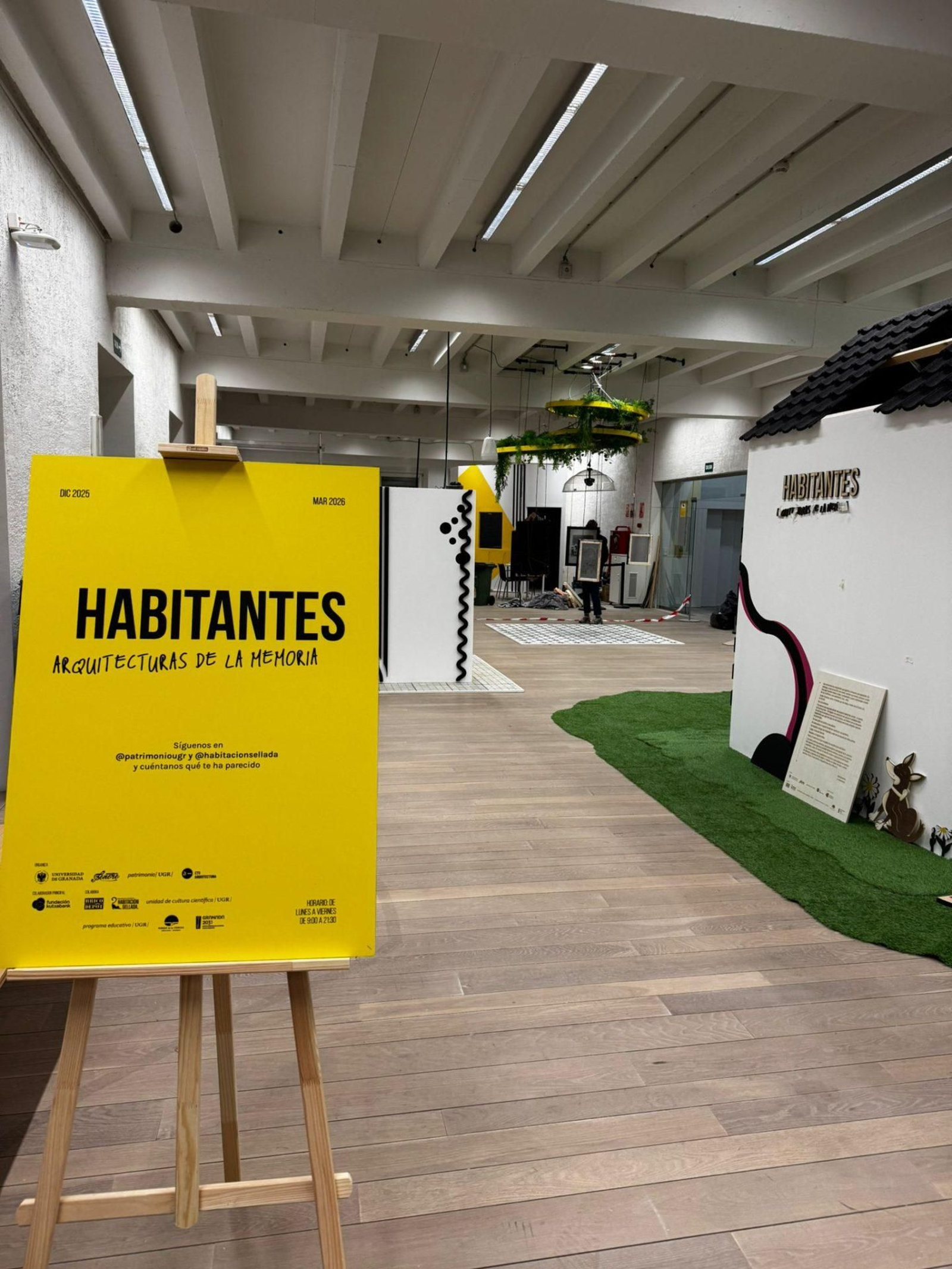 La exposición "Habitantes. Arquitectura de la Memoria" de la Universidad de Granada, en imágenes