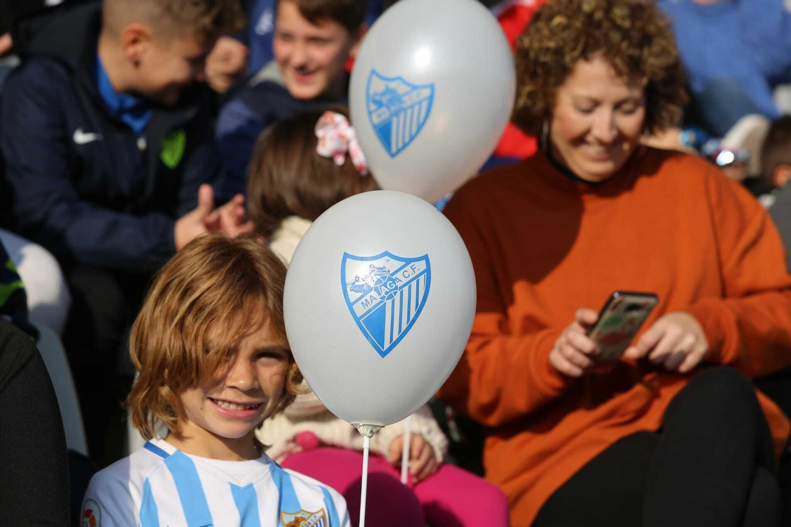 Las fotos del entrenamiento del Málaga a puerta abierta Las fotos del entrenamiento del Málaga a puerta abierta