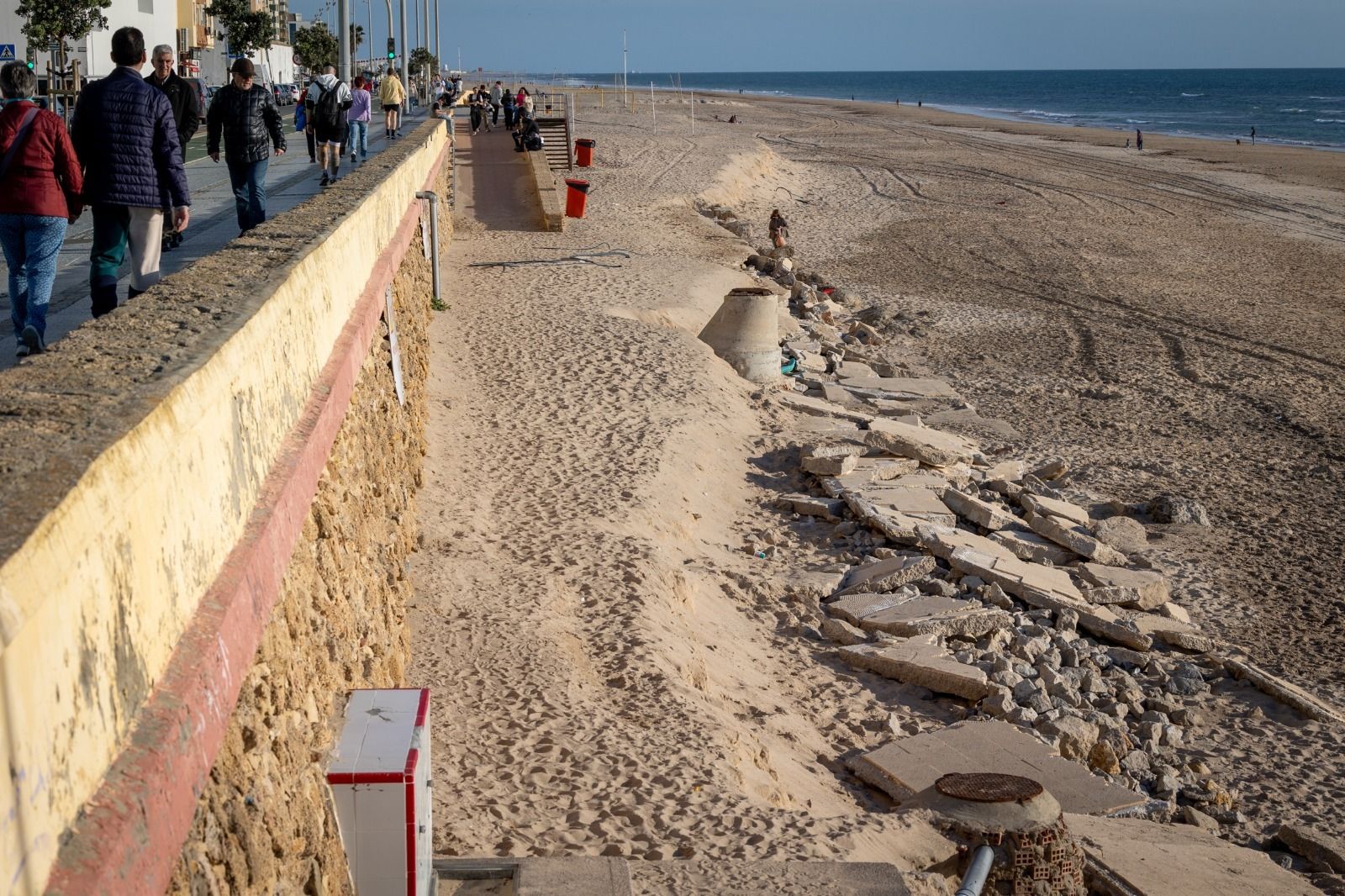 Las imágenes del lamentable estado de este tramo de la Playa Victoria