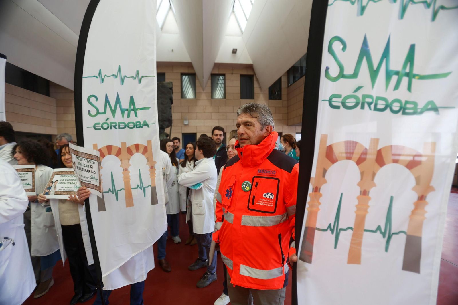 La concentración de médicos en contra de la reforma del Estatuto Marco, en imágenes