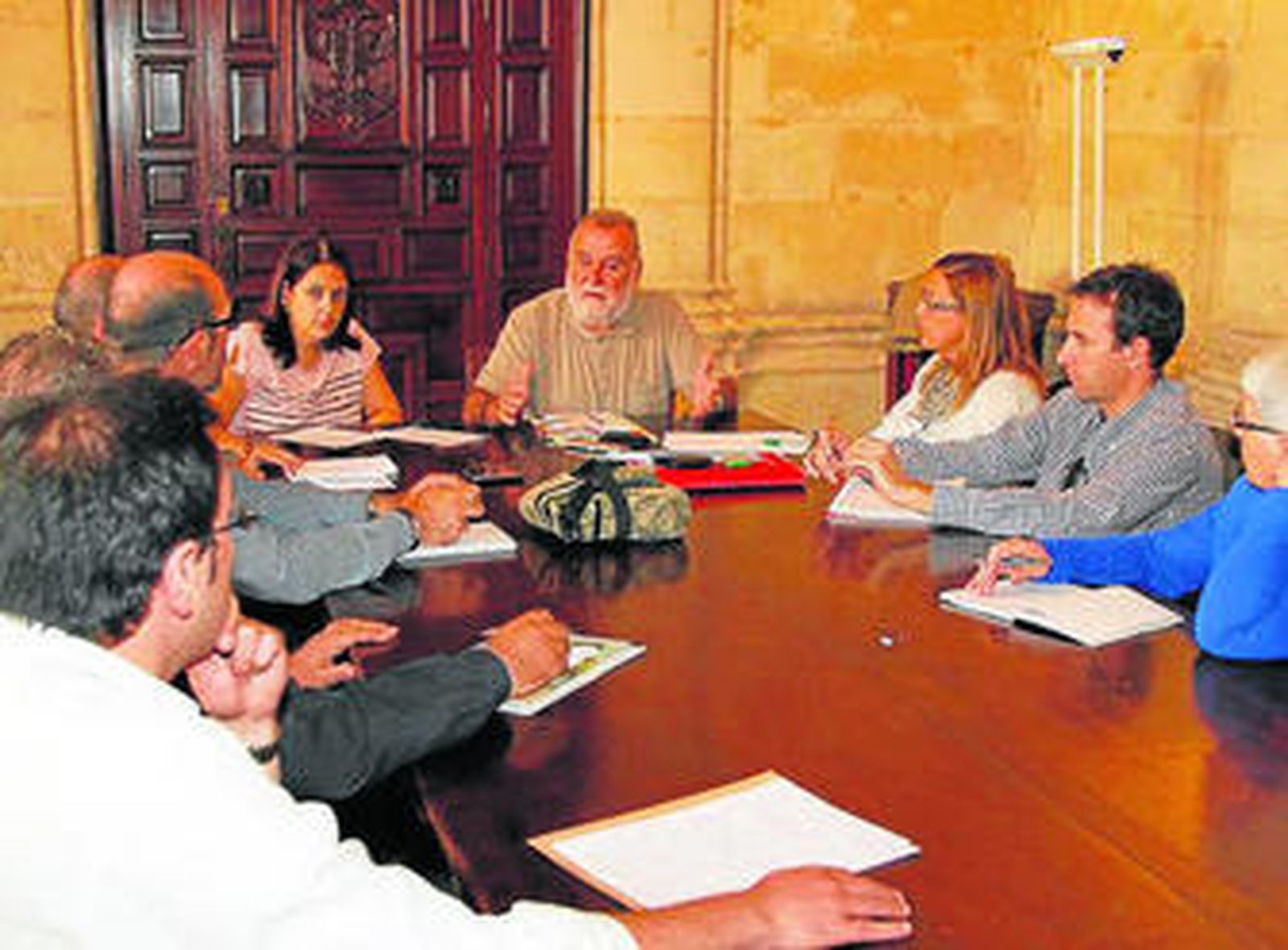 Torrijos con representantes del CESS en la reunión de ayer.