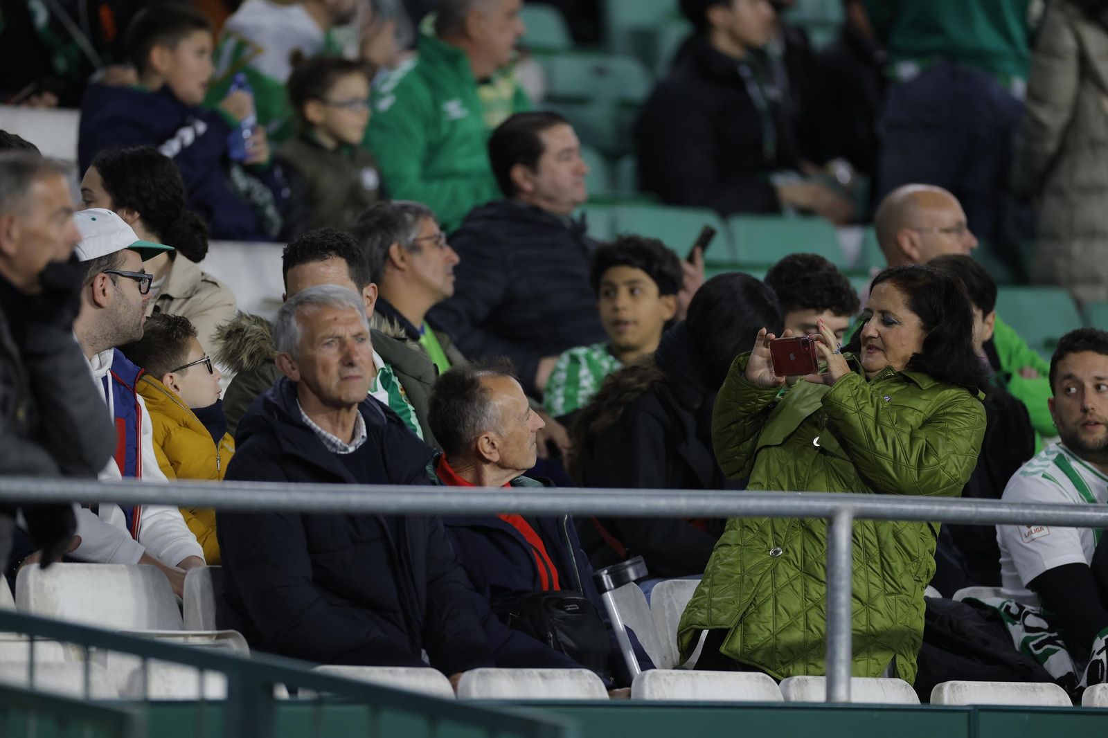 Búscate en las fotos del Betis - Real Sociedad