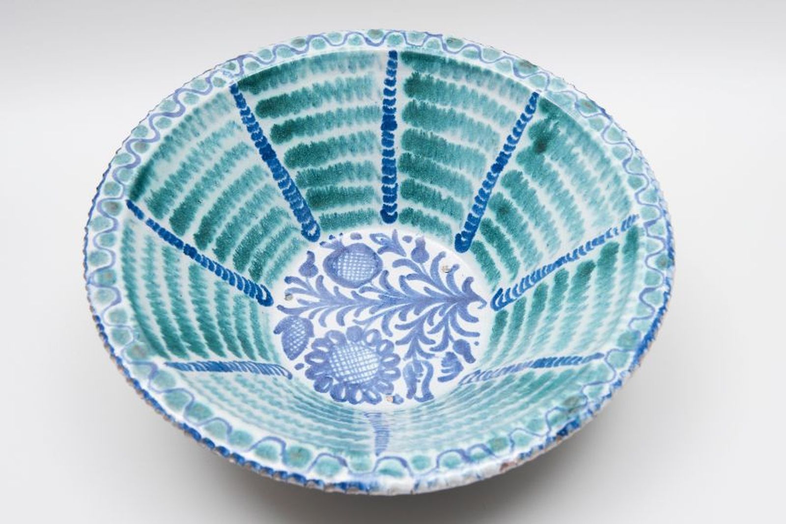 Ejemplo de lebrillo granadino