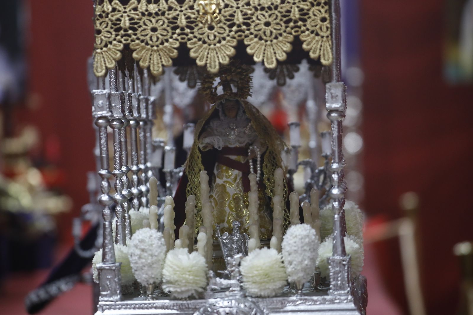 La exposición de pasos de Semana Santa en miniatura de la Asociación de Vecinos Nuestra Señora de Belén, en imágenes