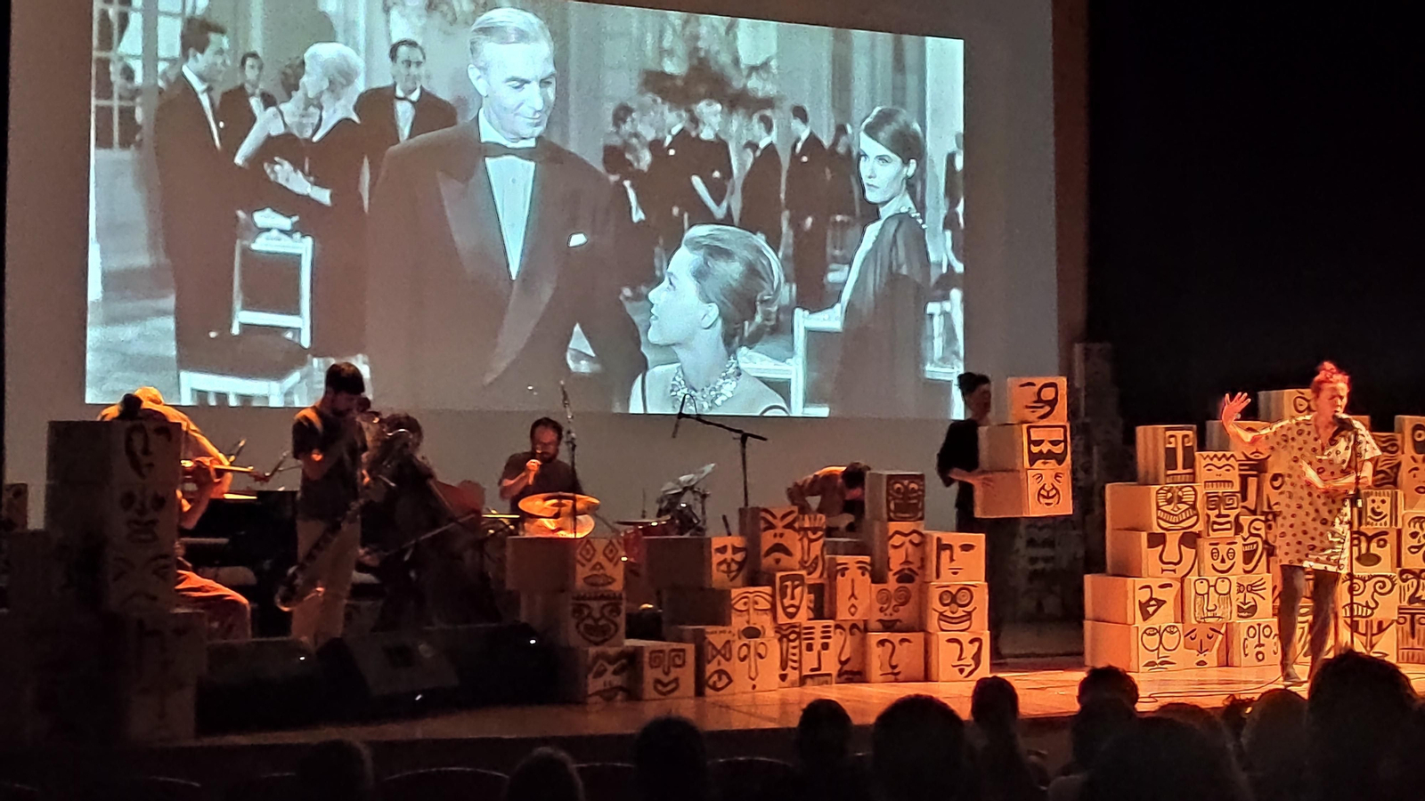 'Chillar todo el día' en el Espacio Turina.
