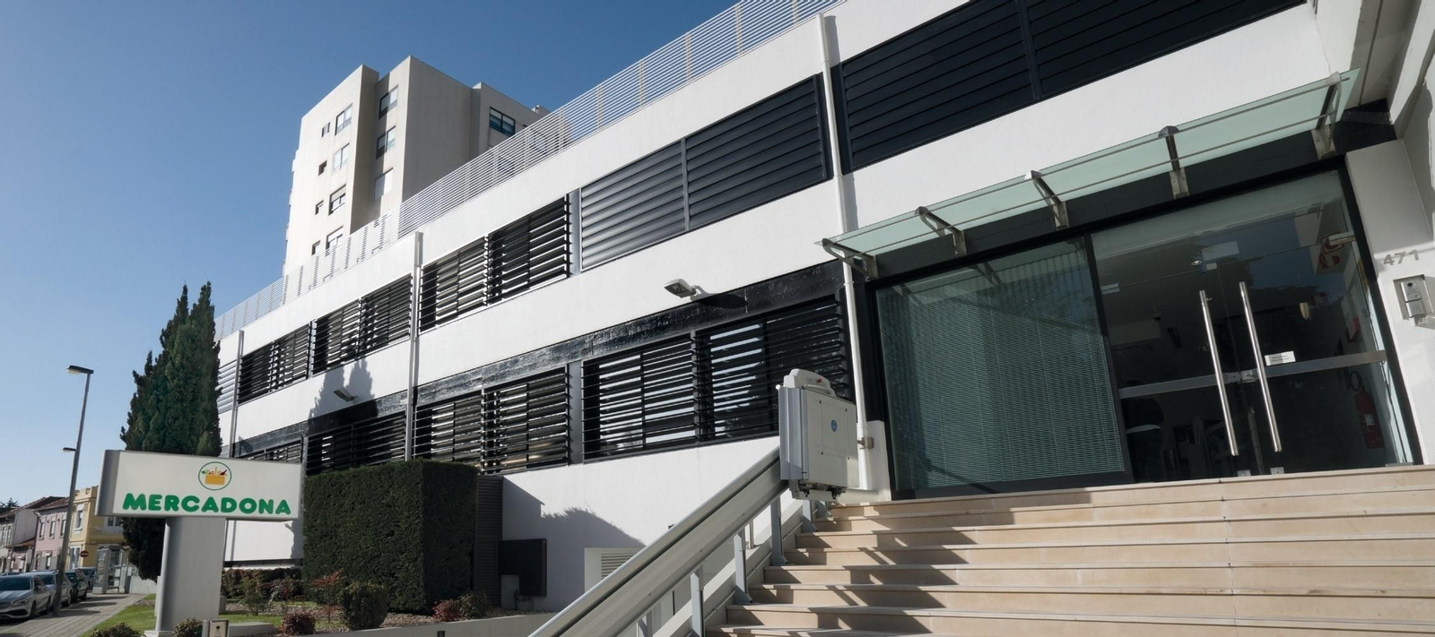 Oficina de Mercadona en Oporto.