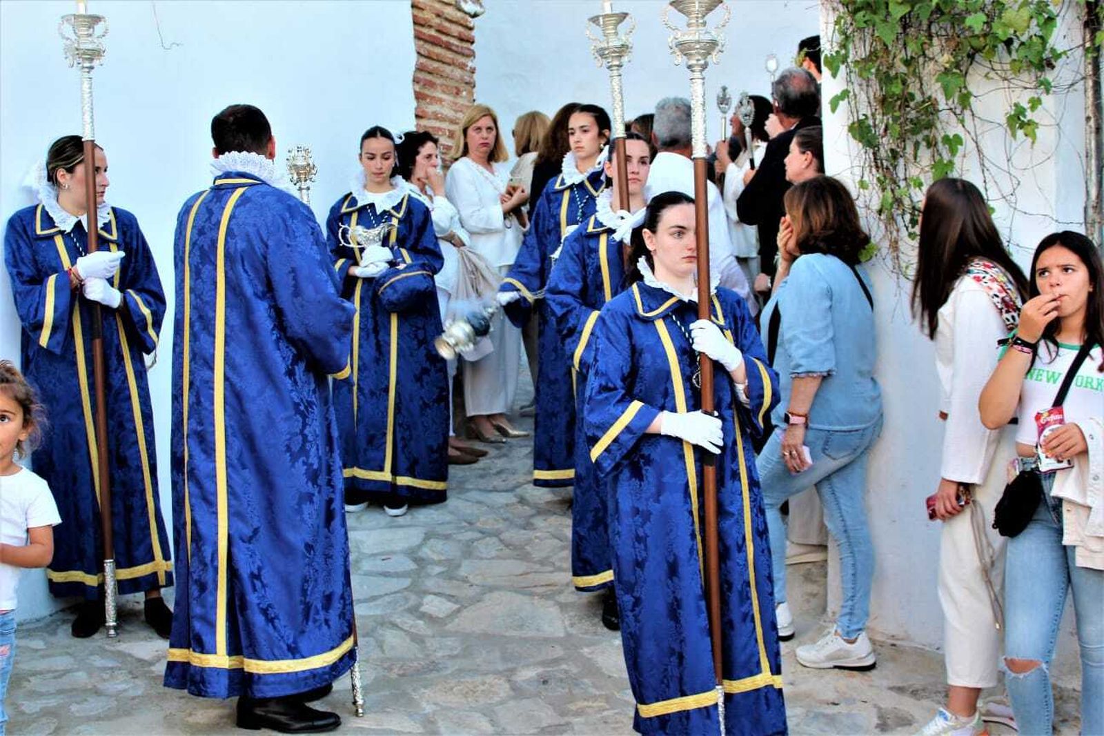 Imágenes del traslado de la Virgen de los Santos al Beaterio de Jesús, María y José