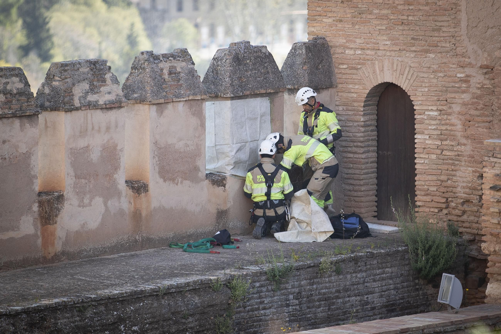 El simulacro de protección del patrimonio de Granada ante terremotos, en imágenes
