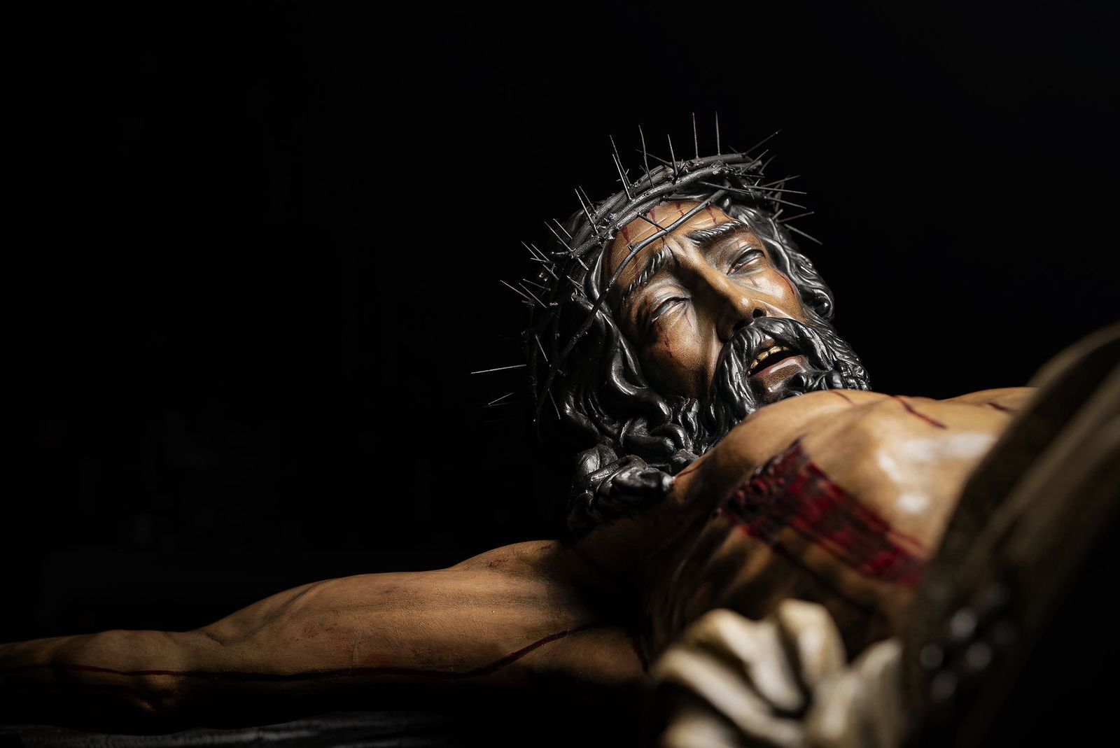 El crucificado de las Almas vuelve al culto