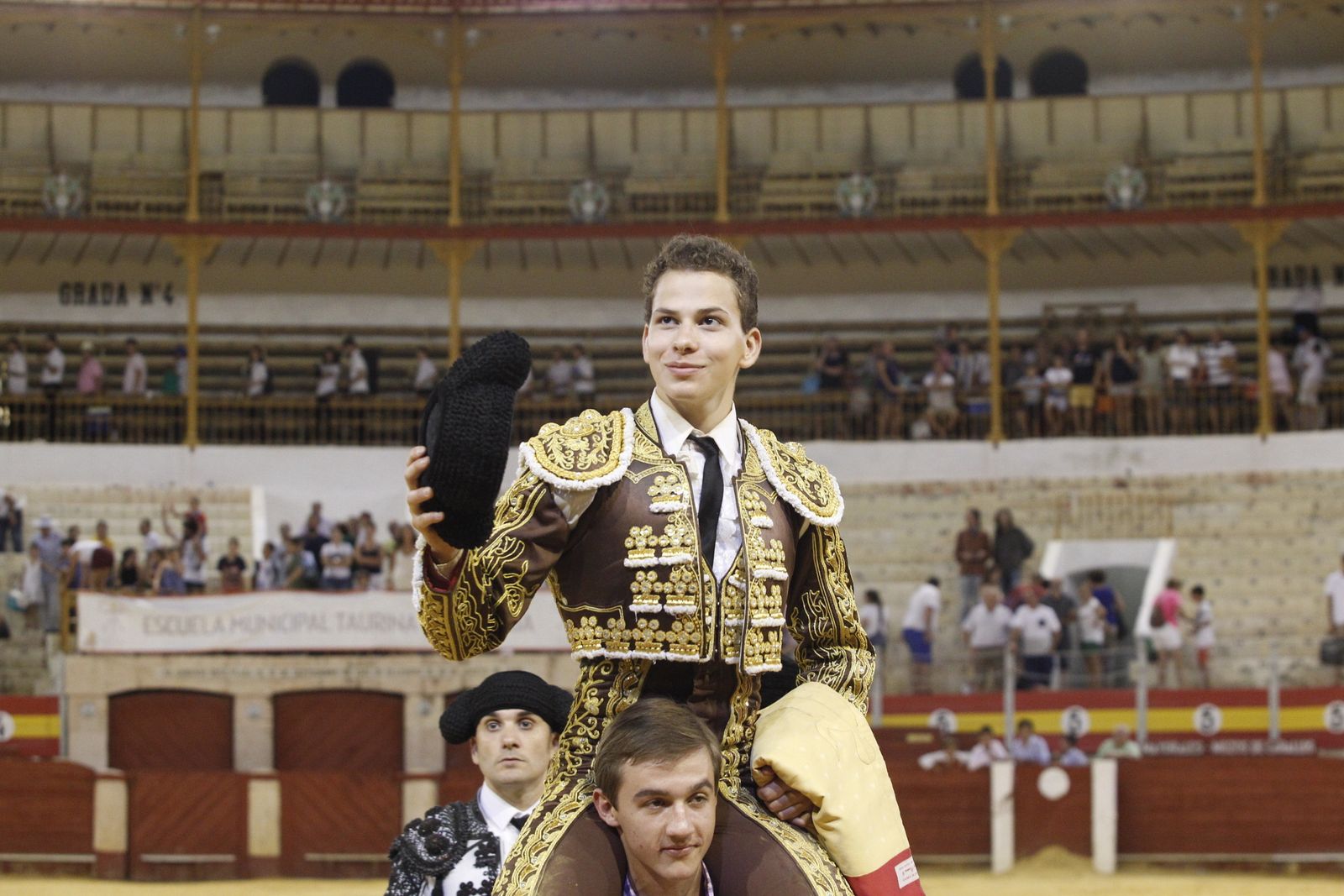 Fotogalería novillada Escuela Taurina de Almería. Feria de Almería 2019