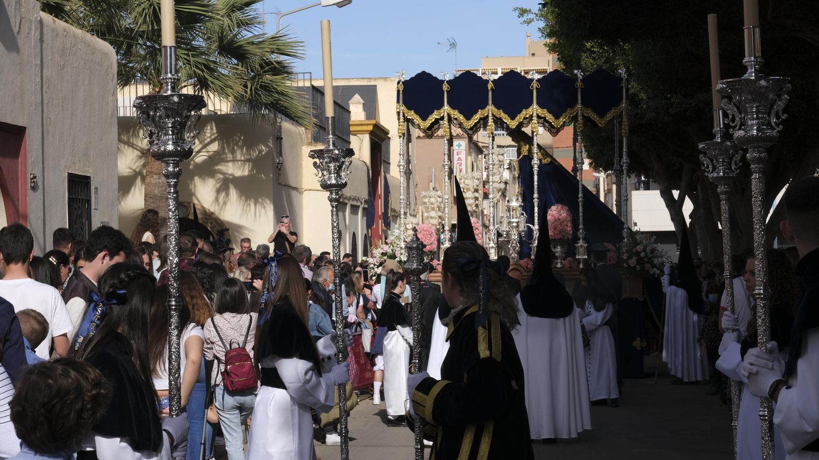 Fotogalería de la procesión de La Estrella. Semana Santa de Almería 2022.