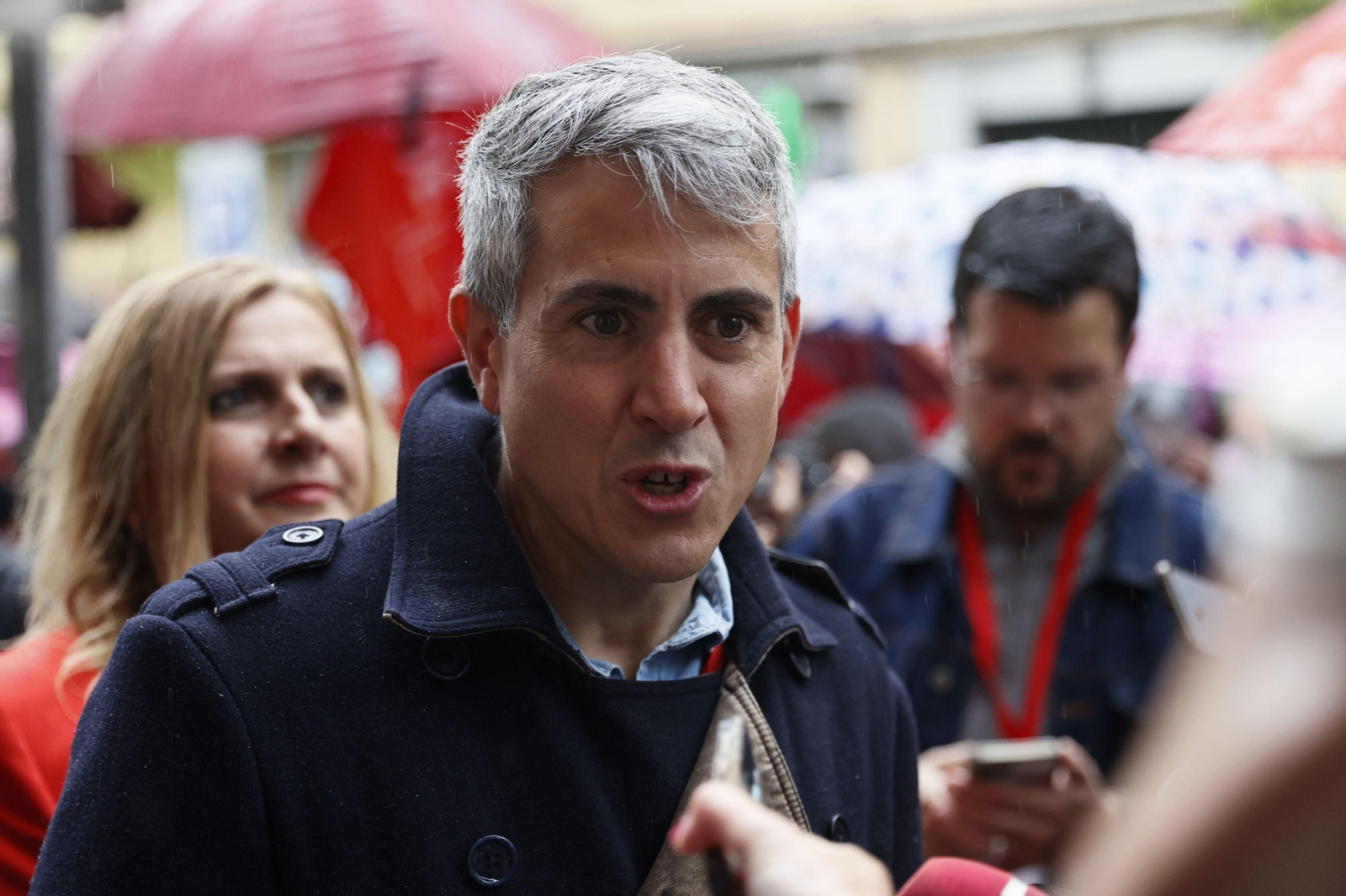 Las imágenes del Comité del PSOE en Madrid y las manifestaciones en favor de Sánchez