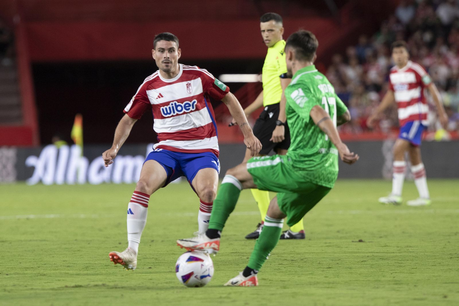 Sergio Ruiz podría formar en el centro del campo con Gumbau.
