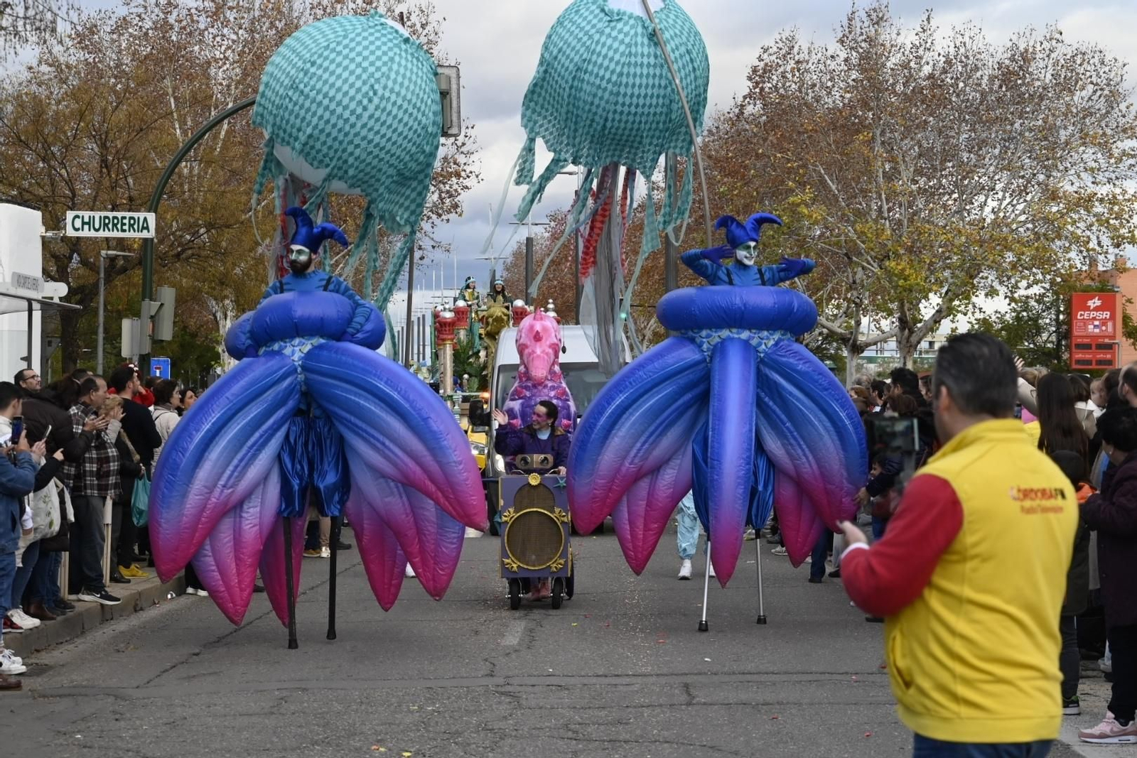 Así son las carrozas y pasacalles de la Cabalgata de Reyes Magos de Córdoba, en imágenes