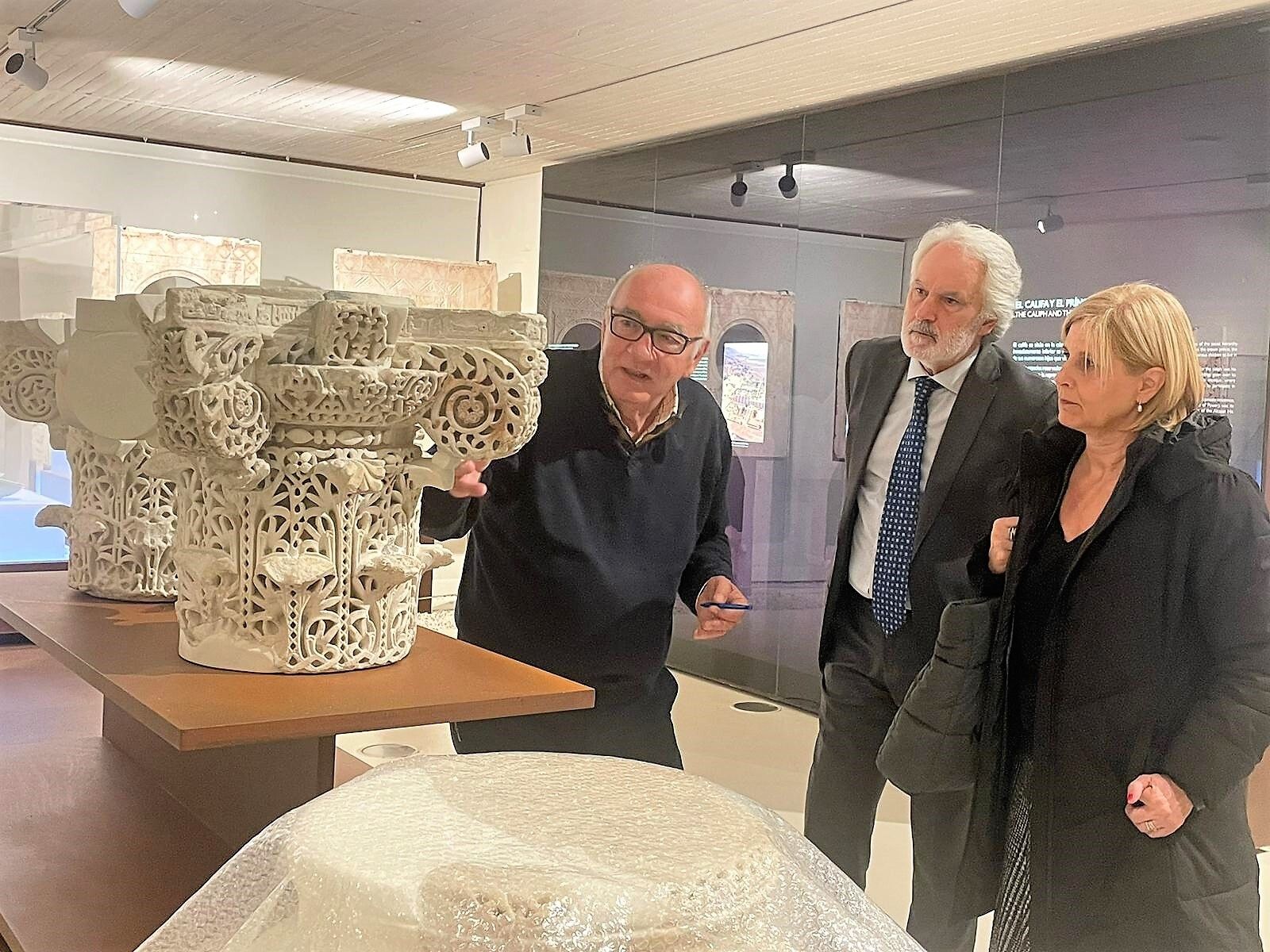 María José García-Pelayo, durante su visita a Medina Azahara.