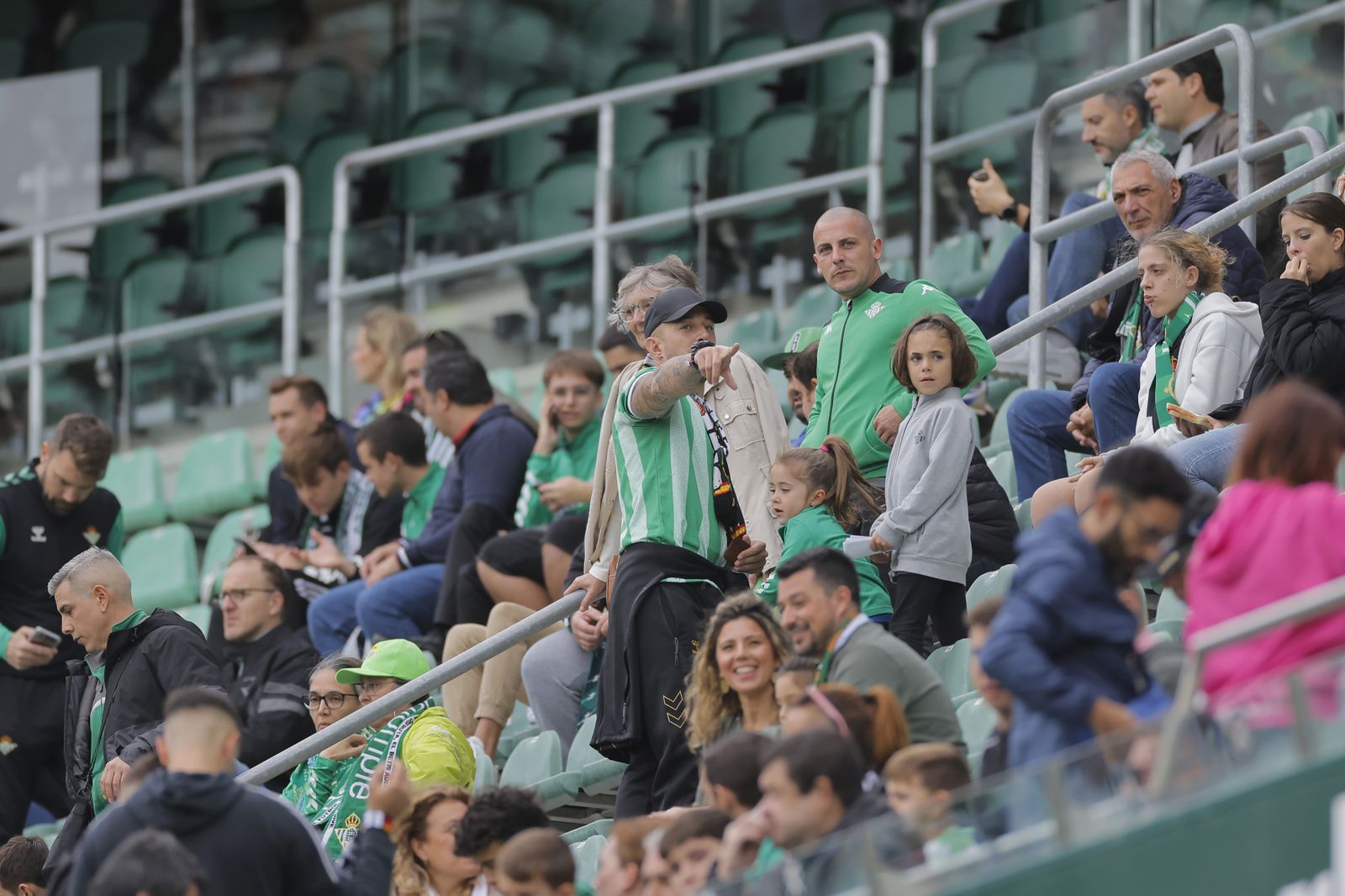 Búscate en las fotos del Betis-Mallorca