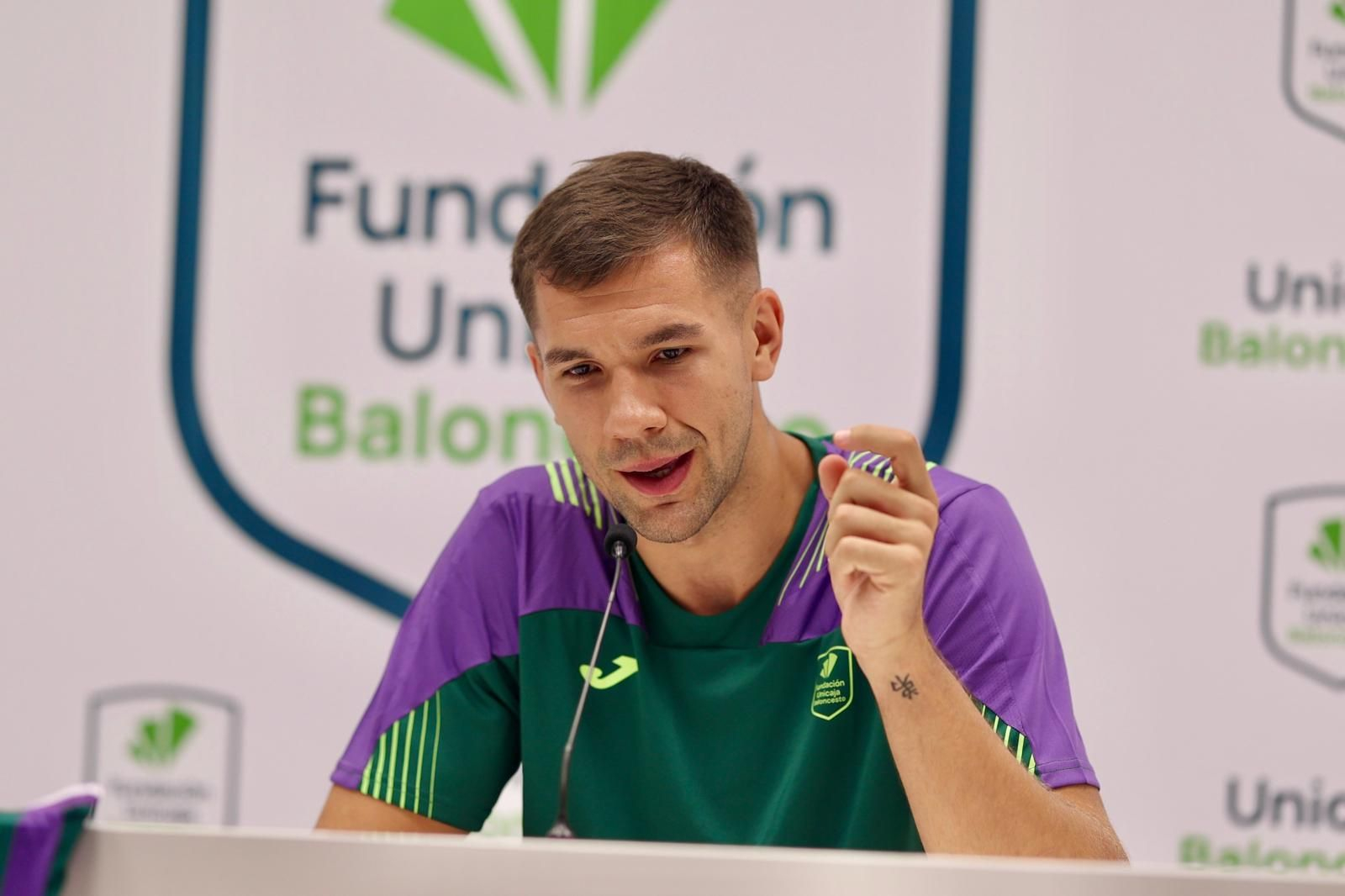 La presentación de Emir Sulejmanovic con el Unicaja, en fotos