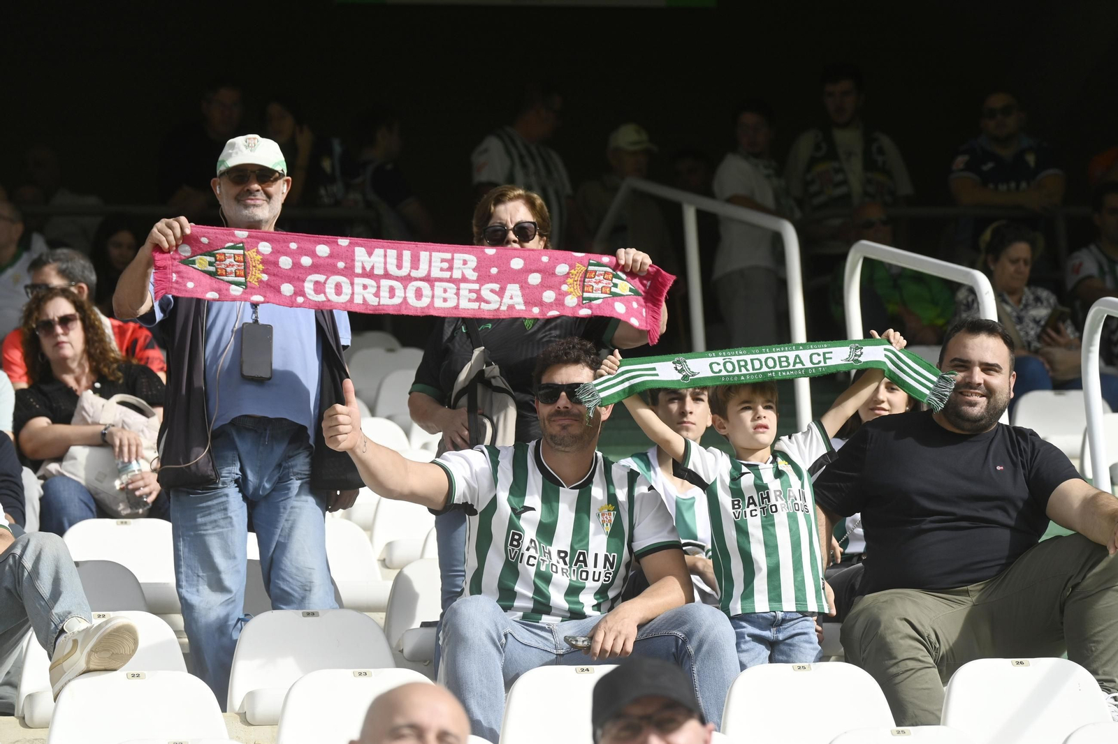 Las mejores fotos del imponente ambiente en El Arcángel para el Córdoba CF - Ceuta