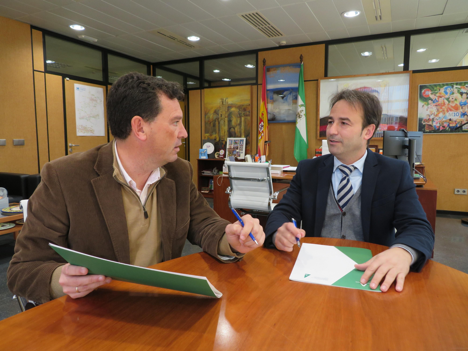 Firma del convenio entre el SAE y Educación Firma del convenio entre el SAE y Educación