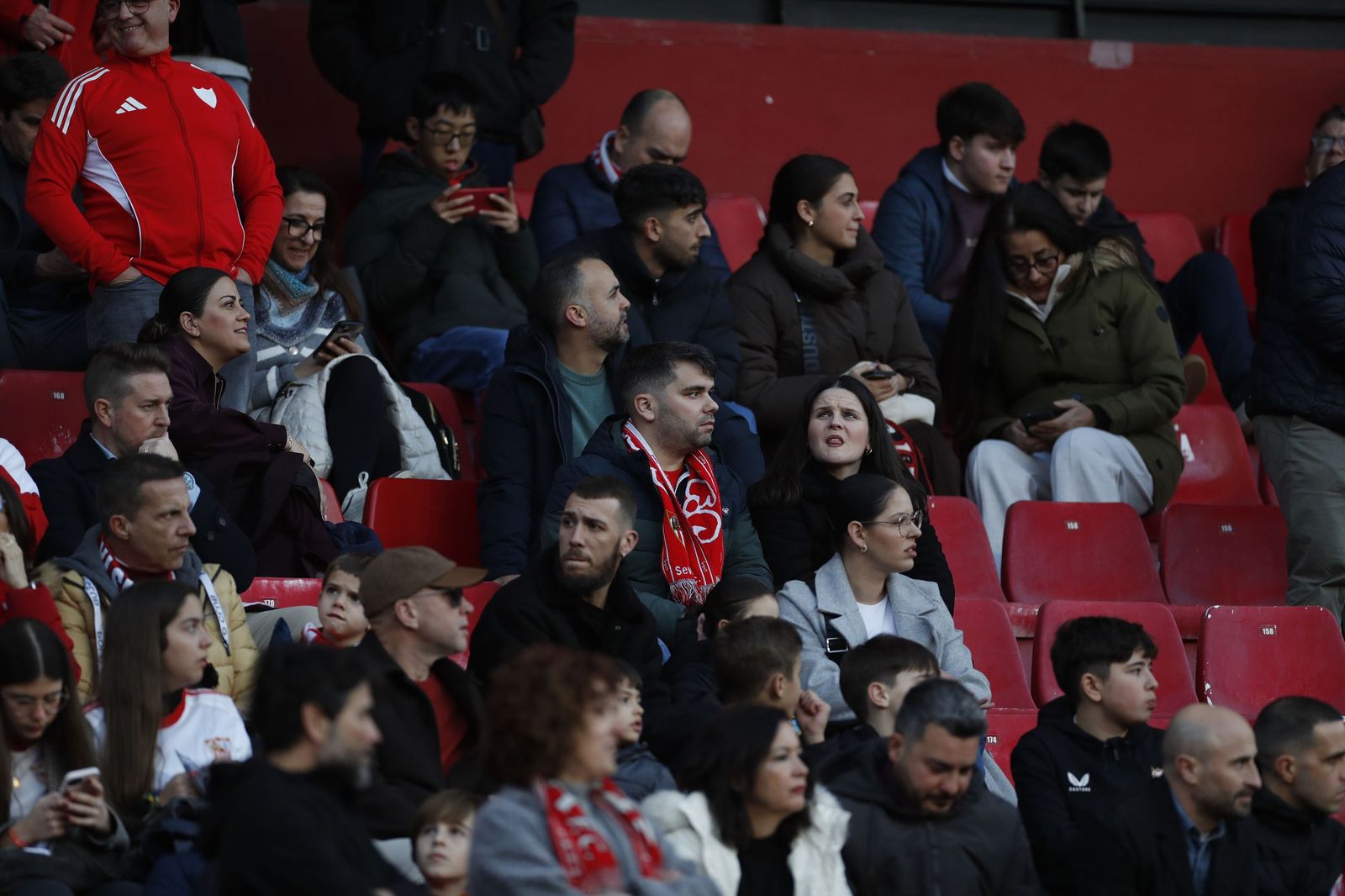 Búscate en las fotos del Sevilla FC - Alavés