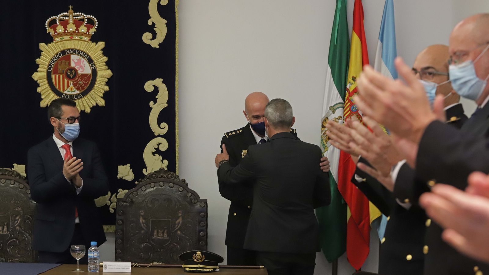 Fotos de la jura de cargo del nuevo comisario de la Policía Nacional en La Línea