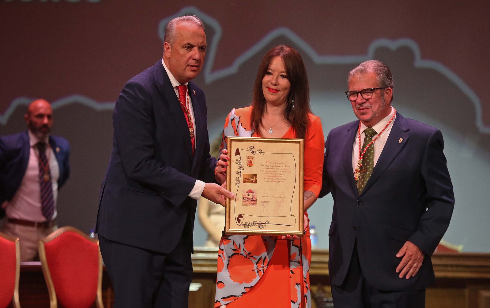 Fotos del pleno institucional de honores y distinciones por el 317º aniversario de San Roque