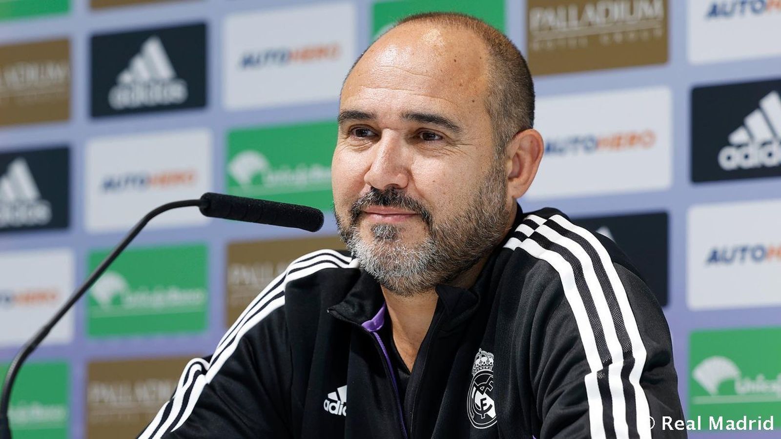 Chus Mateo, en la sala de prensa del Madrid.