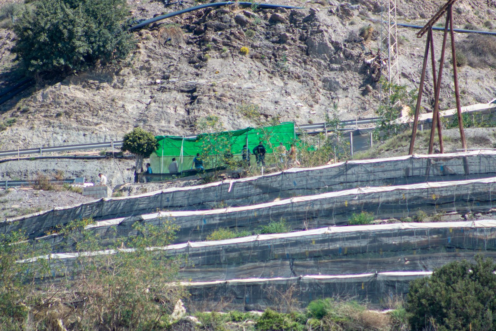 Un amplio dispositivo reconstruye el doble asesinato de Sorvilán