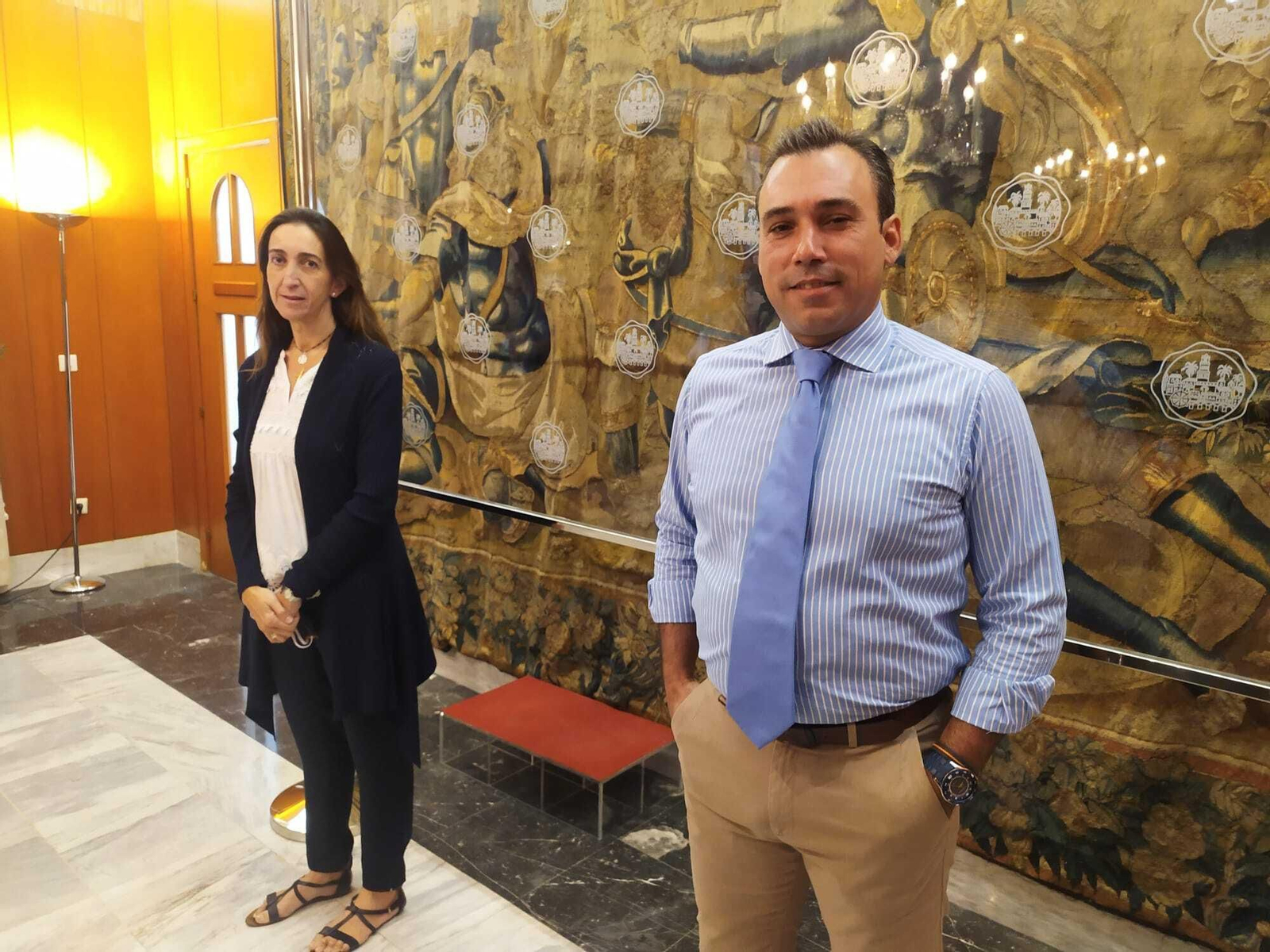 Paula Badanelli e Ignacio Cabezas, durante la rueda de prensa.
