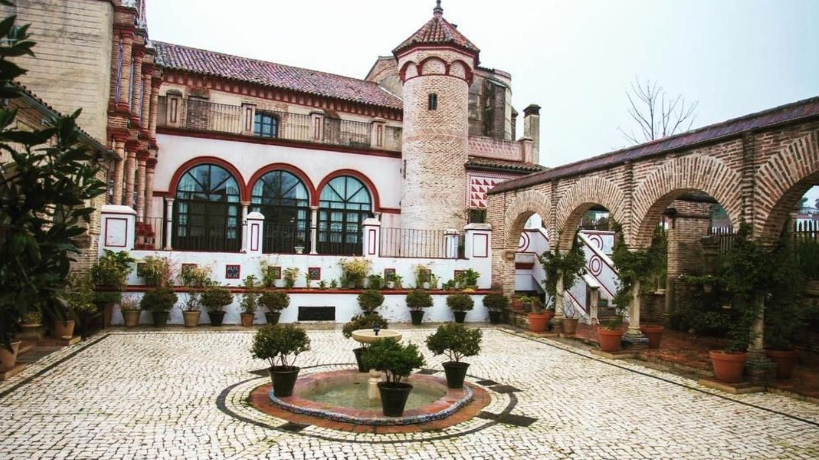 Palacio de San Benito Palacio de San Benito