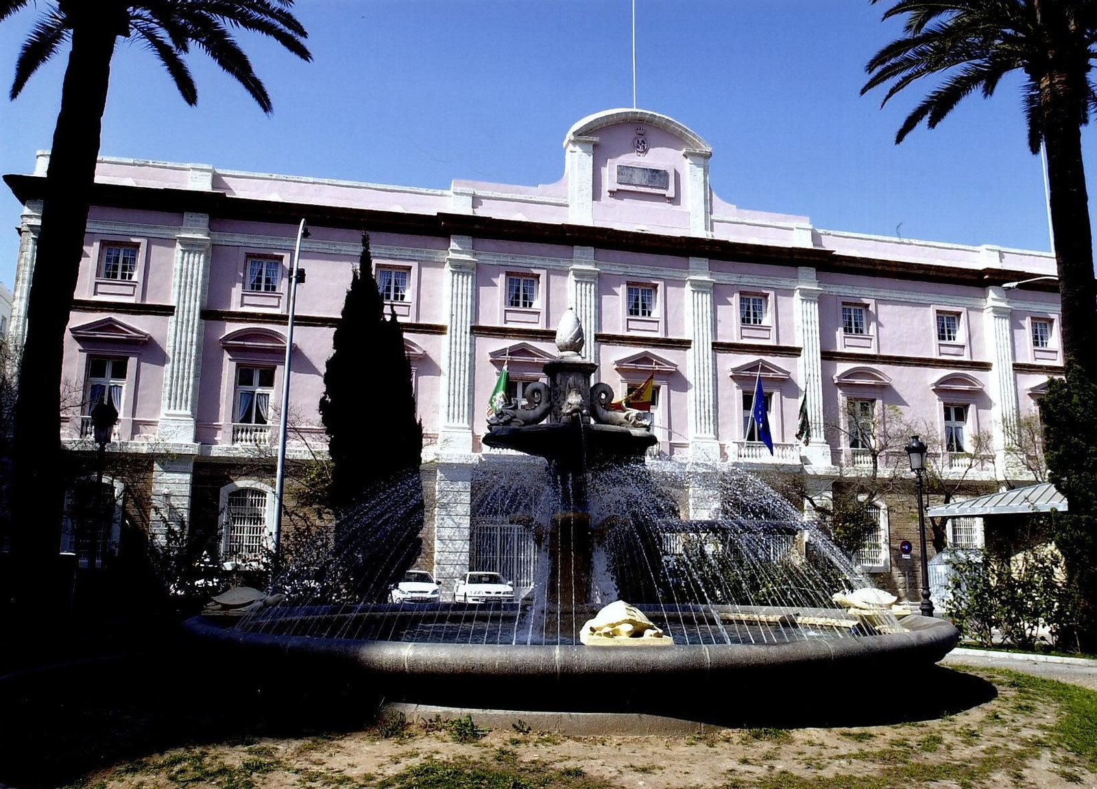 El edificio del Palacio Provincial de la Diputación de Cádiz.