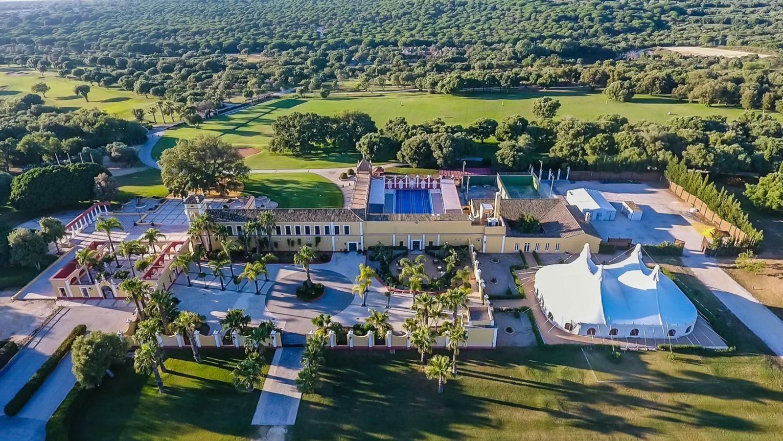 Imagen aérea de Dehesa Montenmedio.