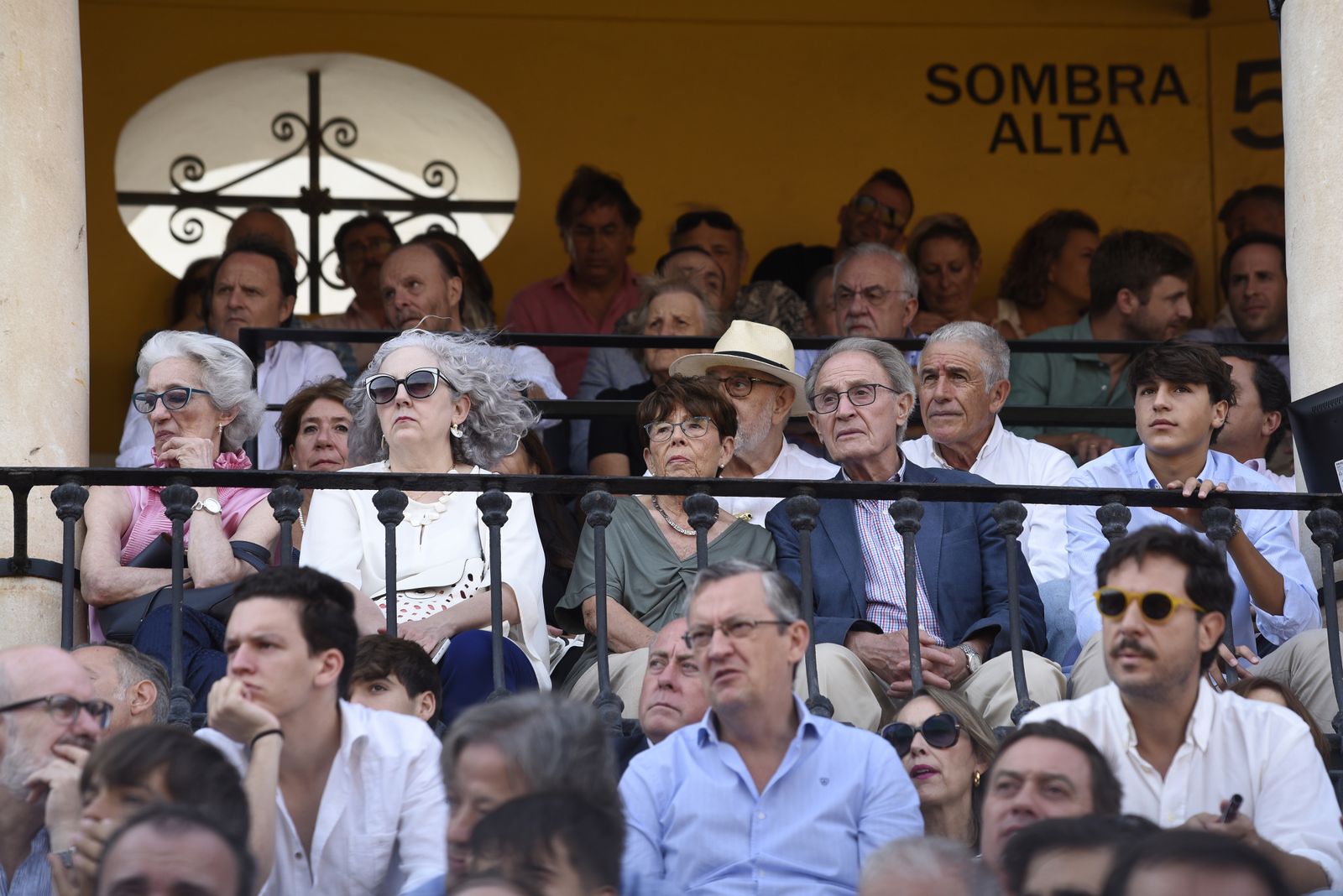 Búscate en la tercera corrida de toros de la Feria de San Miguel de Sevilla