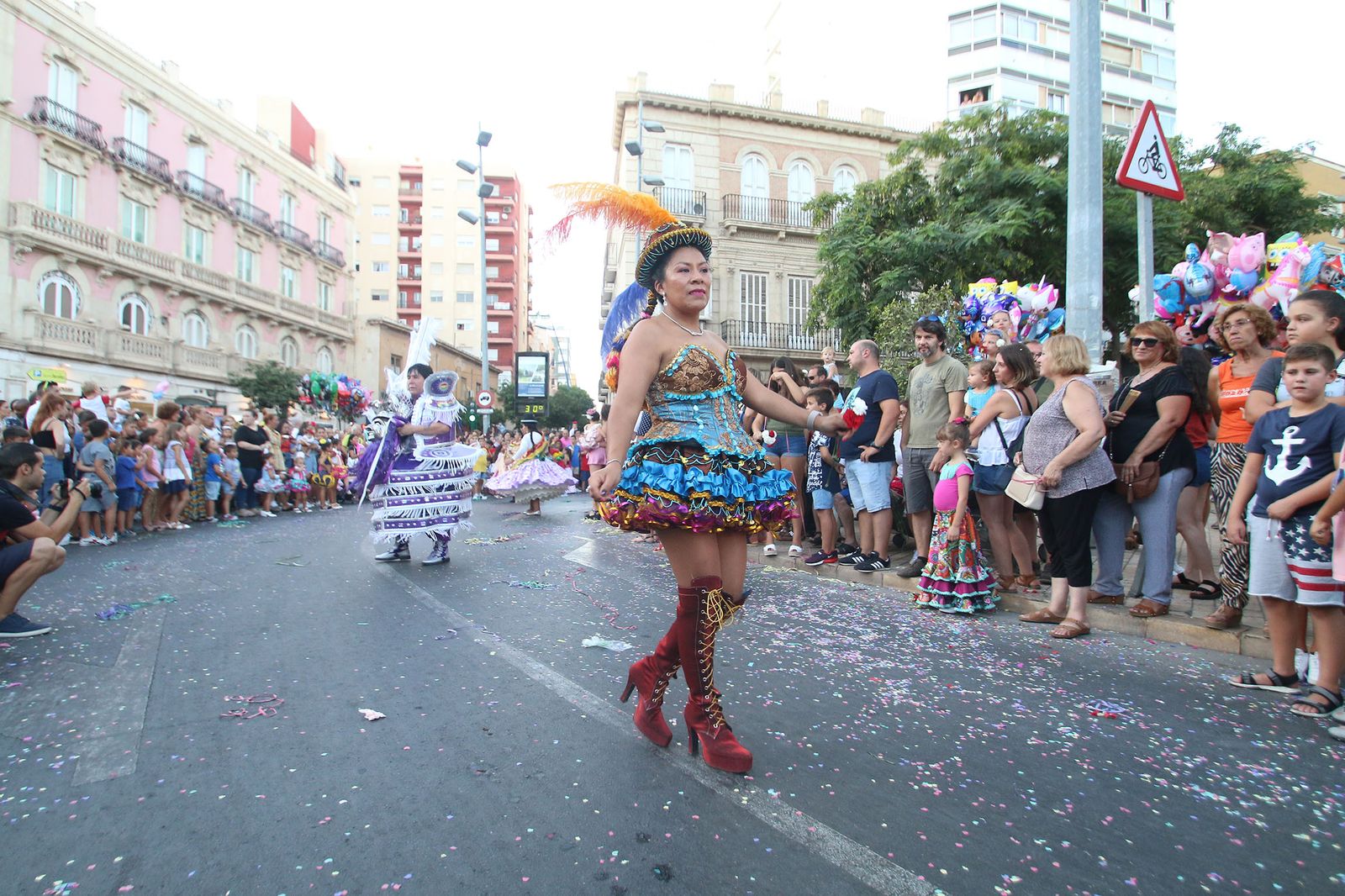 Fotogalería de la Batalla de Flores. Feria de Almería 2019