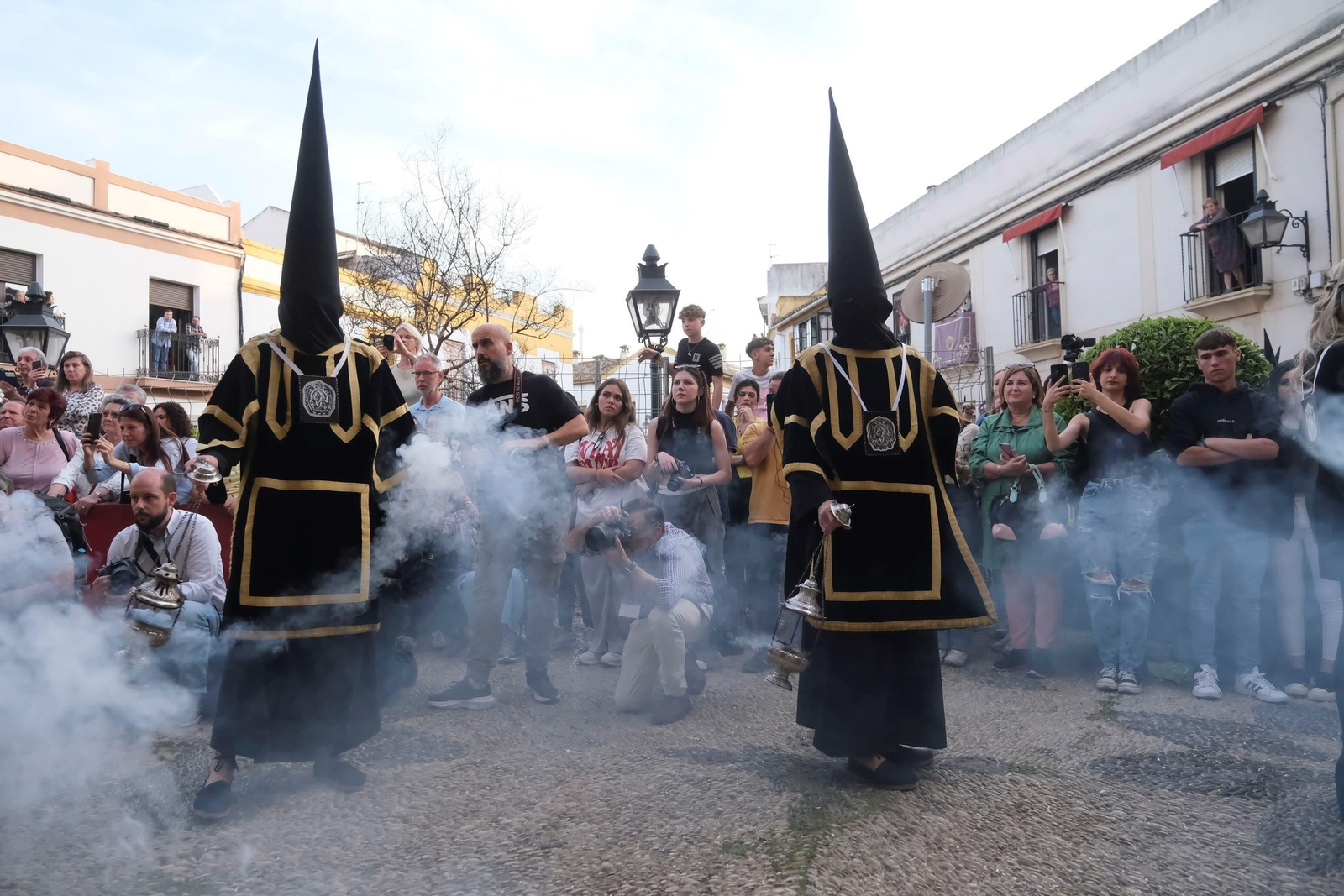Lunes Santo en Córdoba: la procesión del Remedio de Ánimas, en imágenes