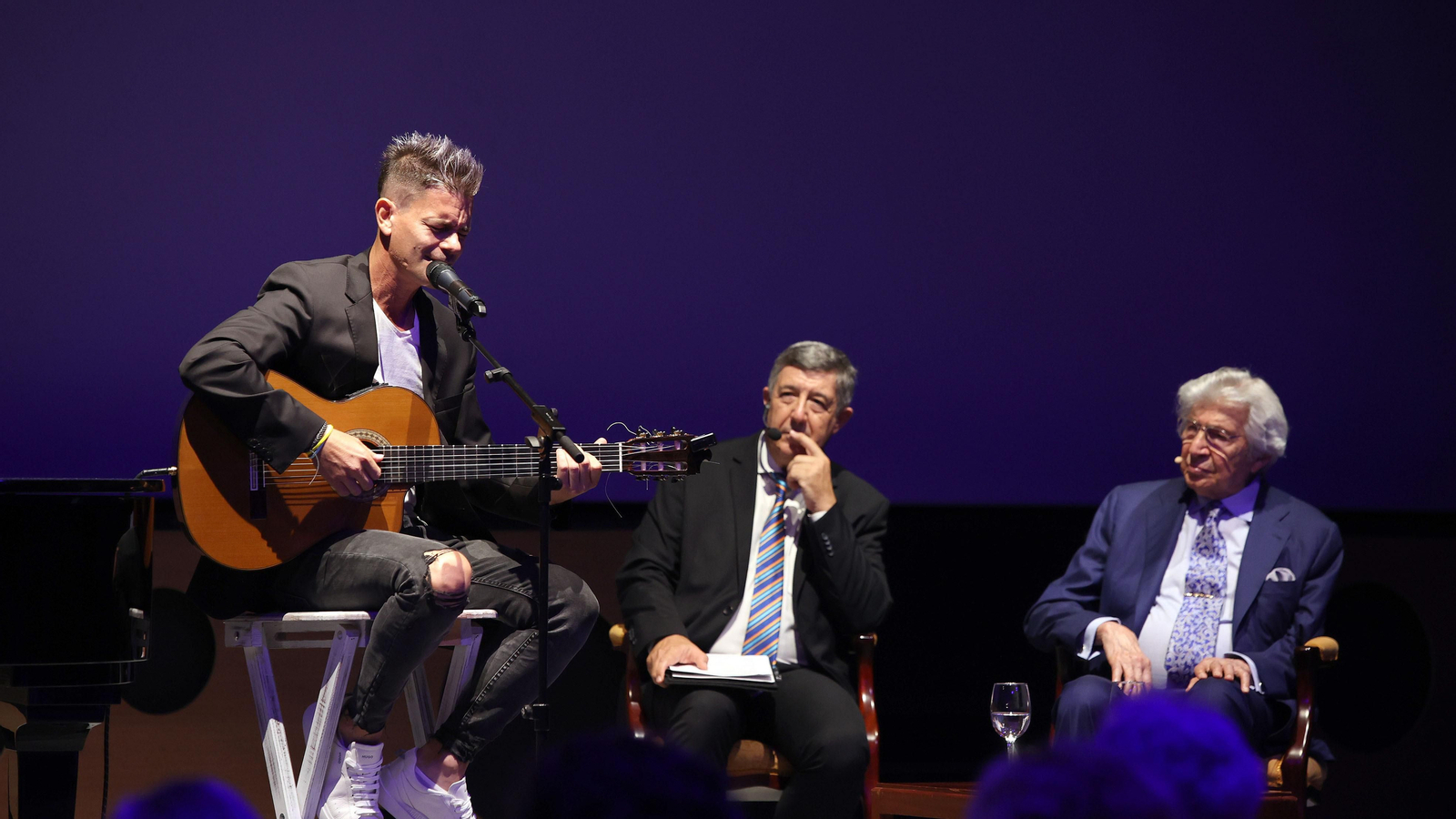 Manuel Alejandro recibe el premio Jerezano del Año del Rotary Club Jerez
