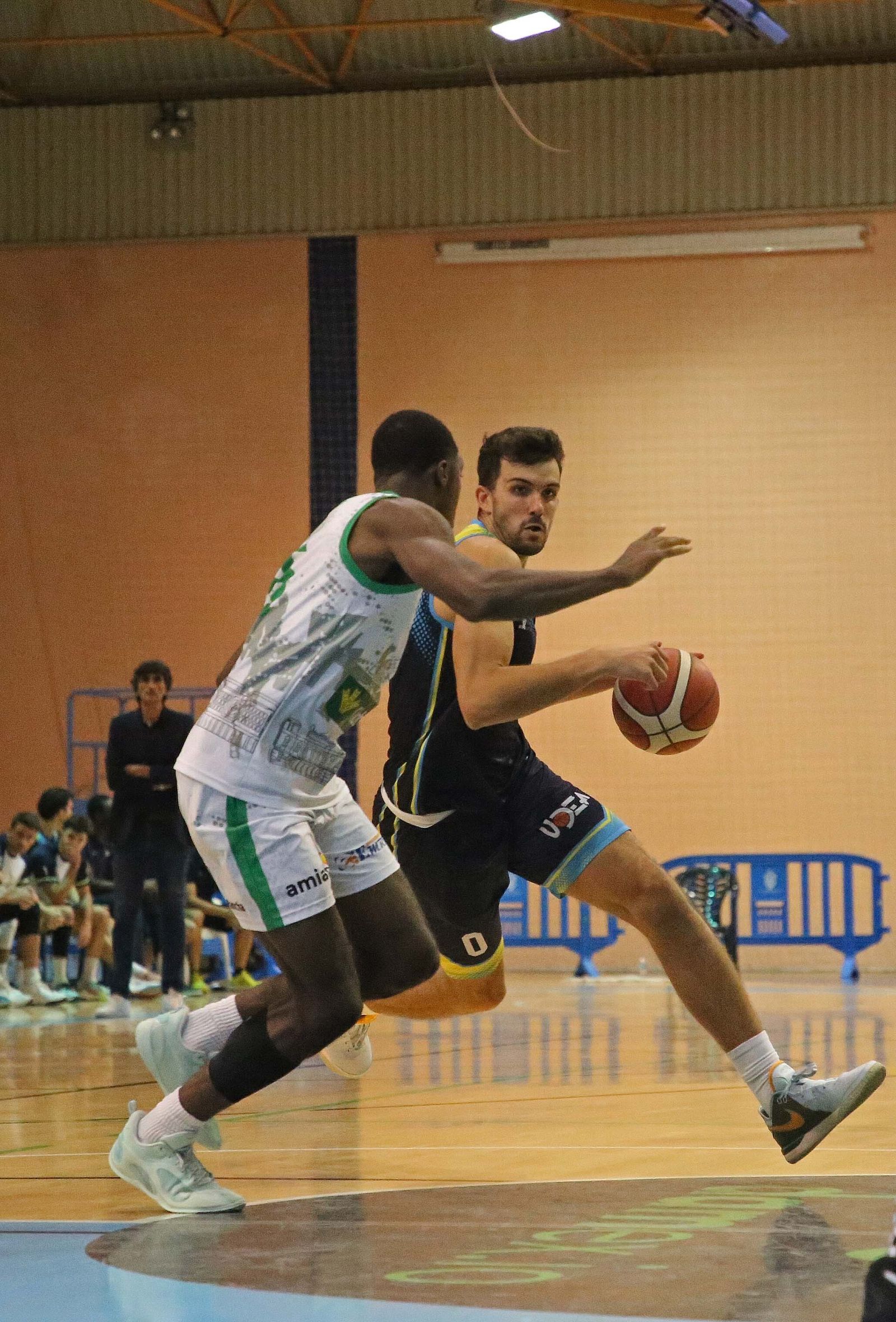 Las mejores fotos del UDEA - Albacete Basket