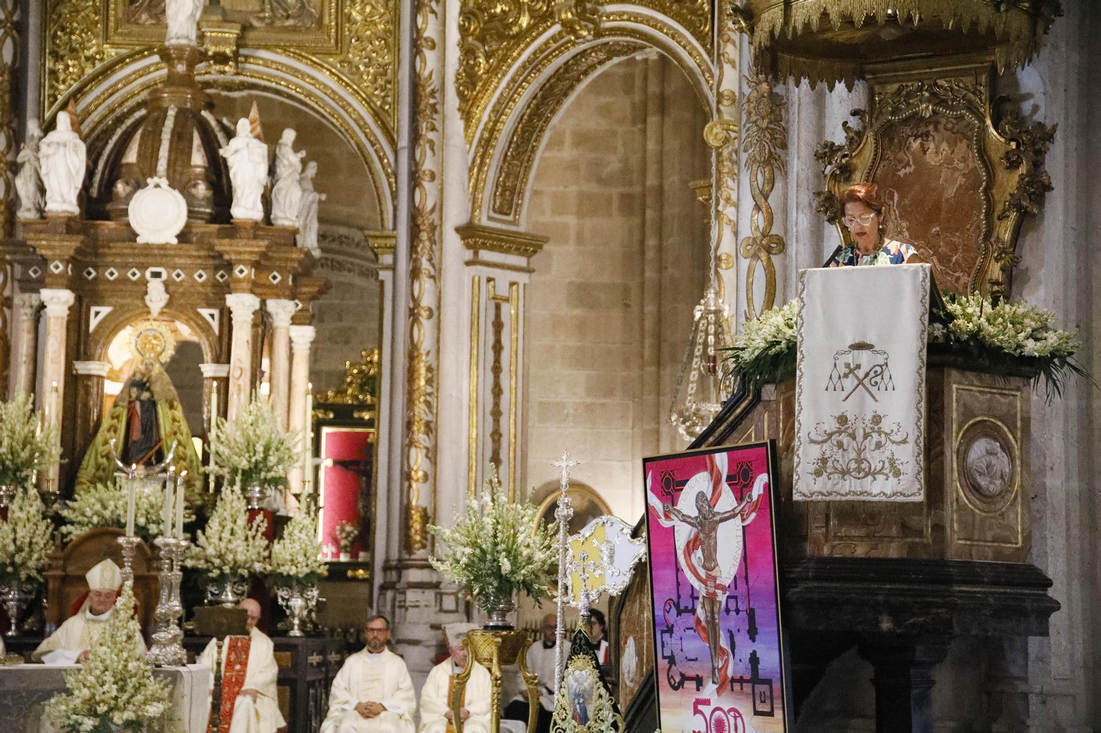 Las imágenes de la santa misa estacional presidida por el obispo de Almería, con la interpretación de Anacrusa